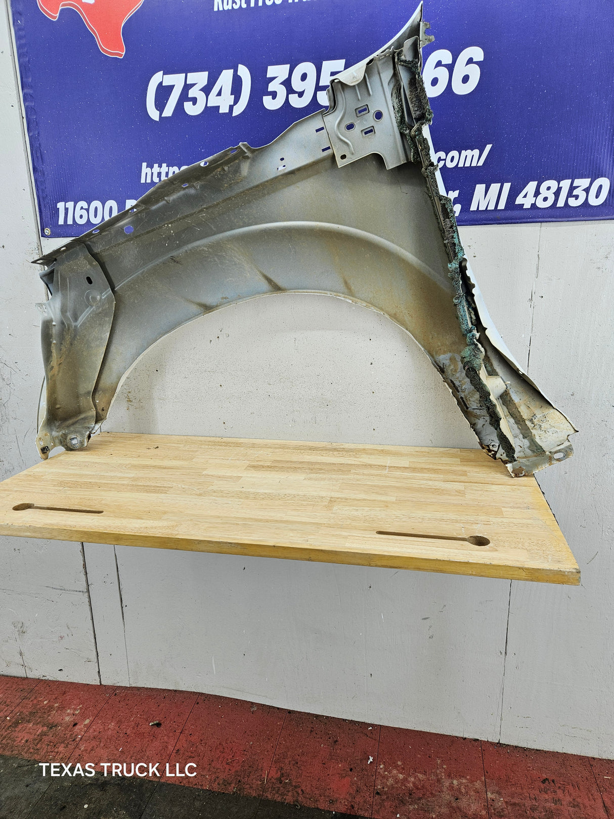 2011-2016 Ford Super Duty F250 F350 RH Passenger Side Front Fender