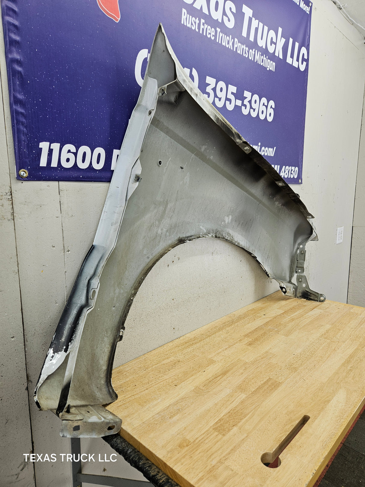 1999-2007 Ford Super Duty LH Driver Side Front Fender F250 F350 F450 F550 Excursion