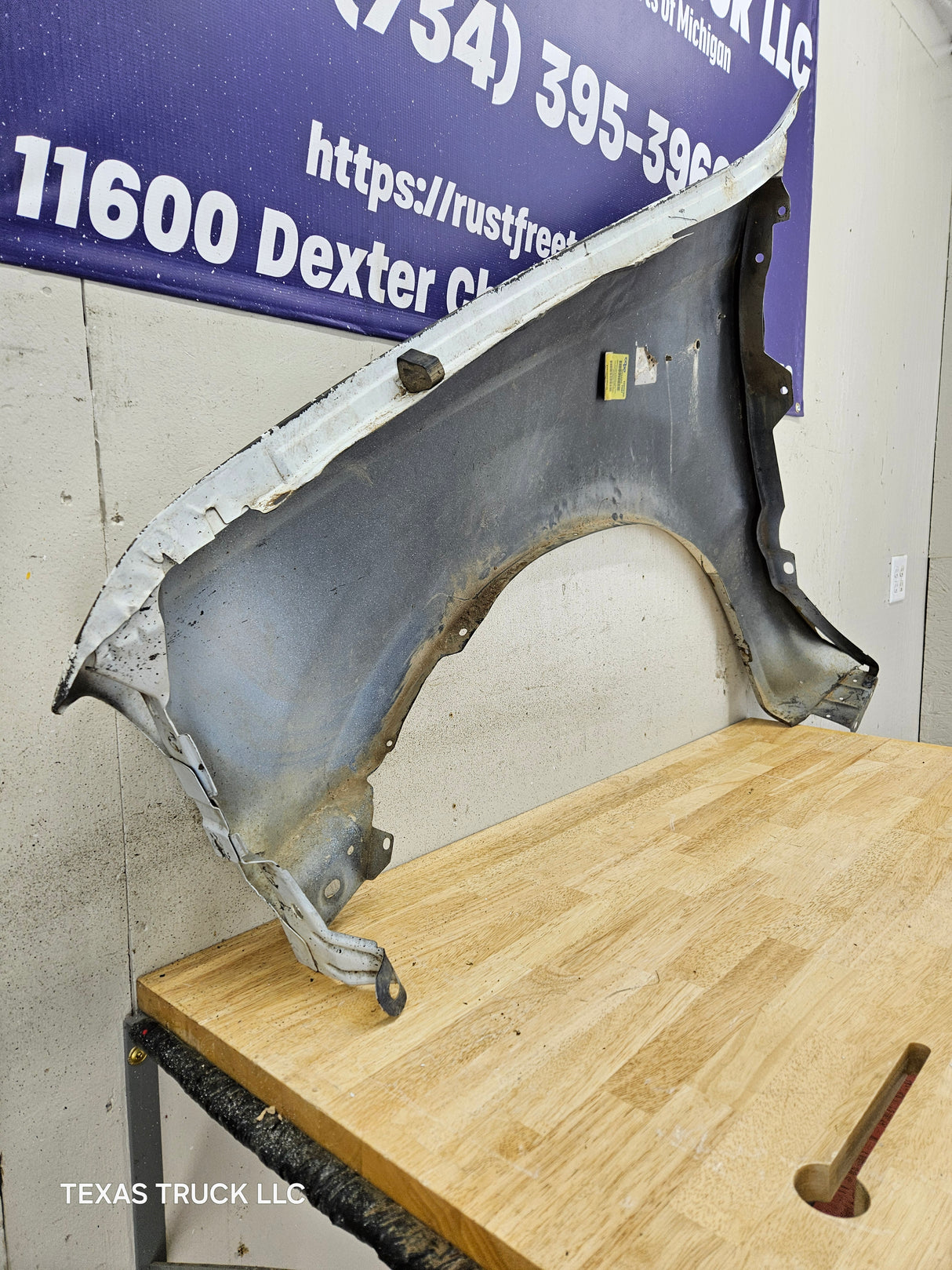 1999-2007 Ford Super Duty RH Passenger Side Front Fender F250 F350 F450 F550 Excursion