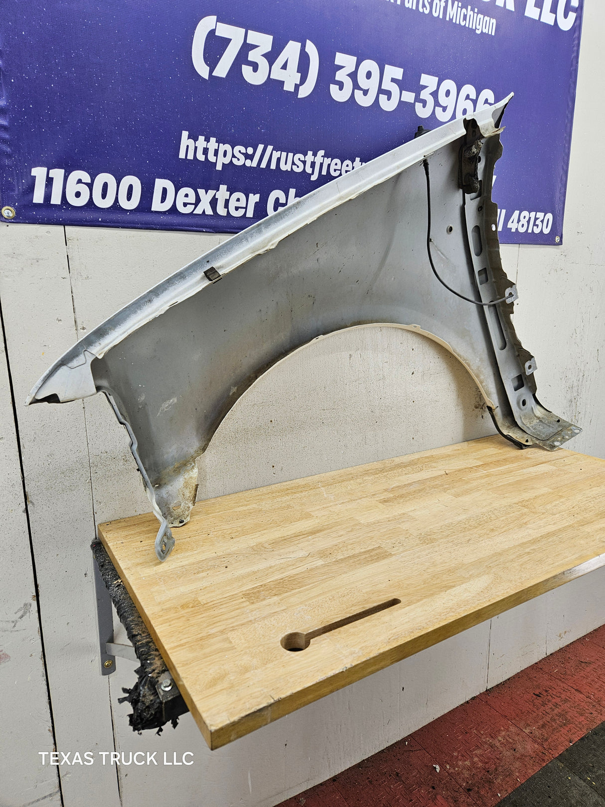 1997-2003 Ford F150 / Explorer / Expedition RH Passenger Side Front Fender