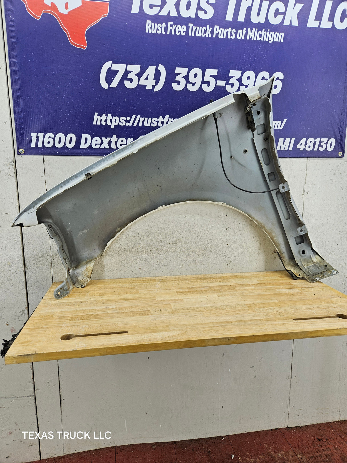 1997-2003 Ford F150 / Explorer / Expedition RH Passenger Side Front Fender