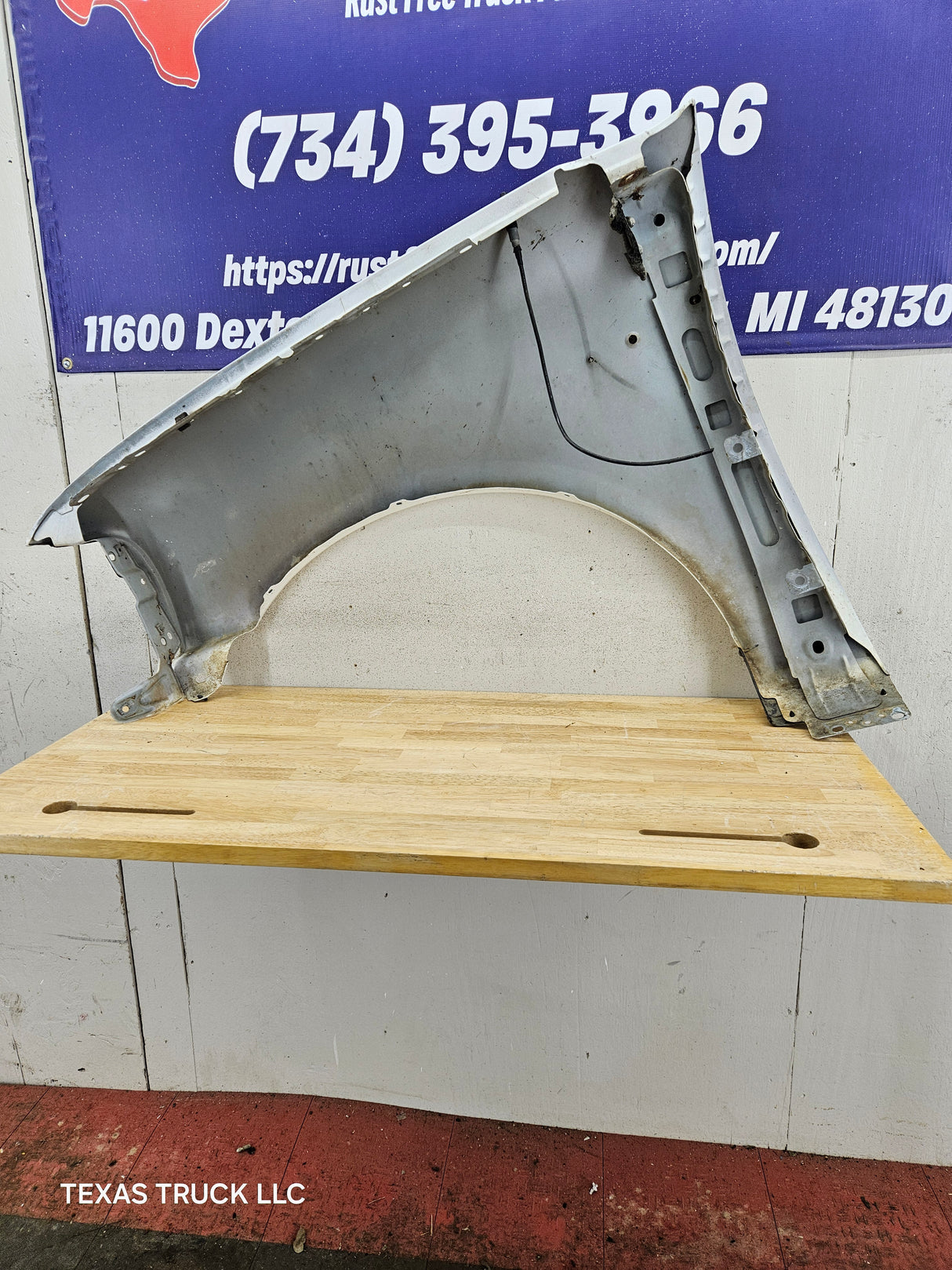 1997-2003 Ford F150 / Explorer / Expedition RH Passenger Side Front Fender