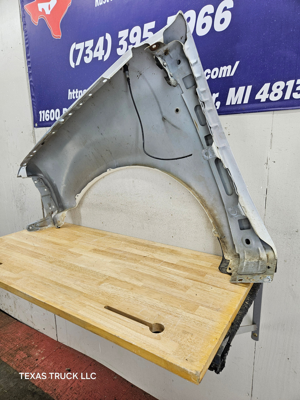 1997-2003 Ford F150 / Explorer / Expedition RH Passenger Side Front Fender