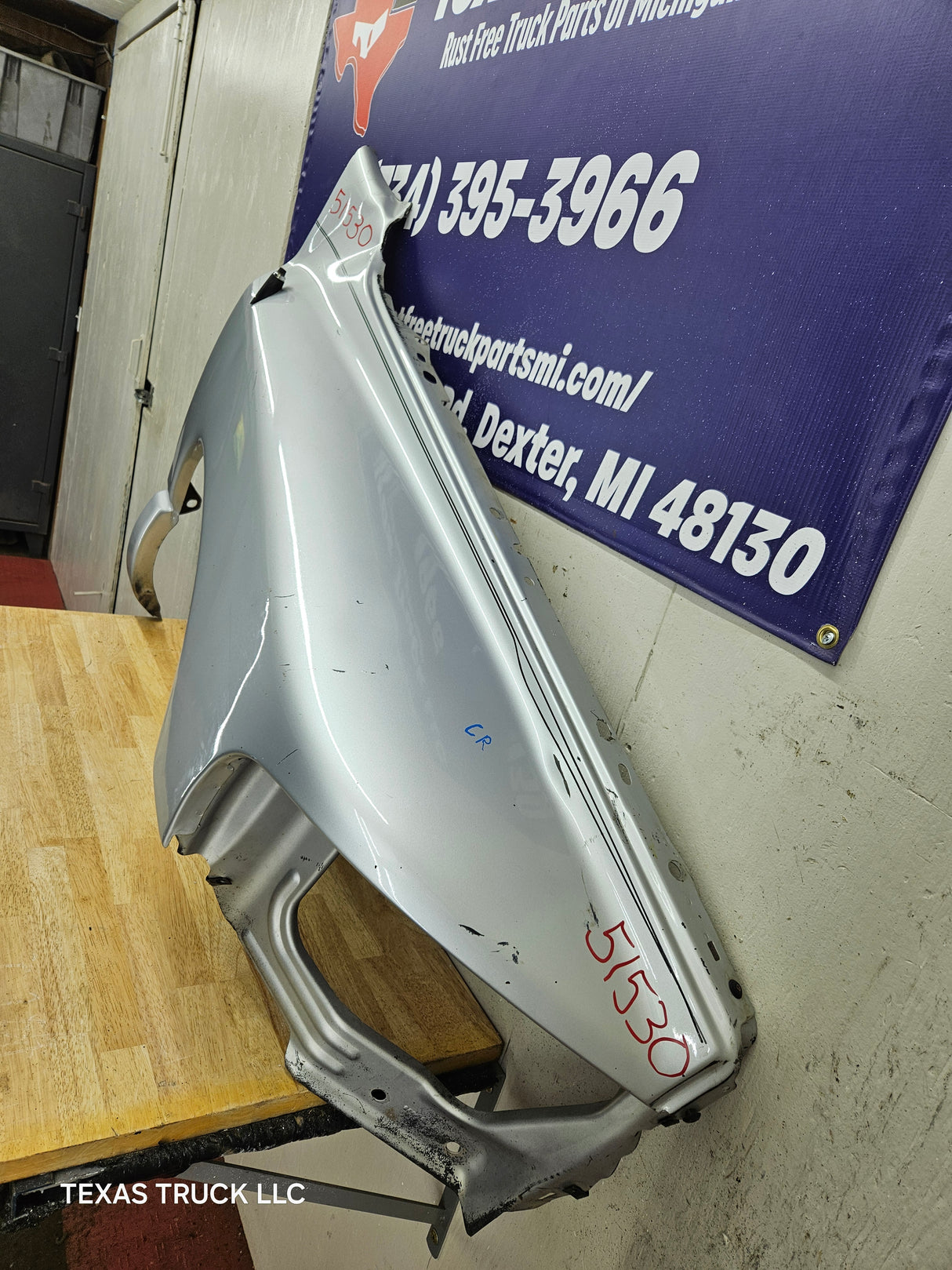 2003-2005 Dodge Ram 3rd Gen 1500 2500 3500 RH Passenger Side Front Fender
