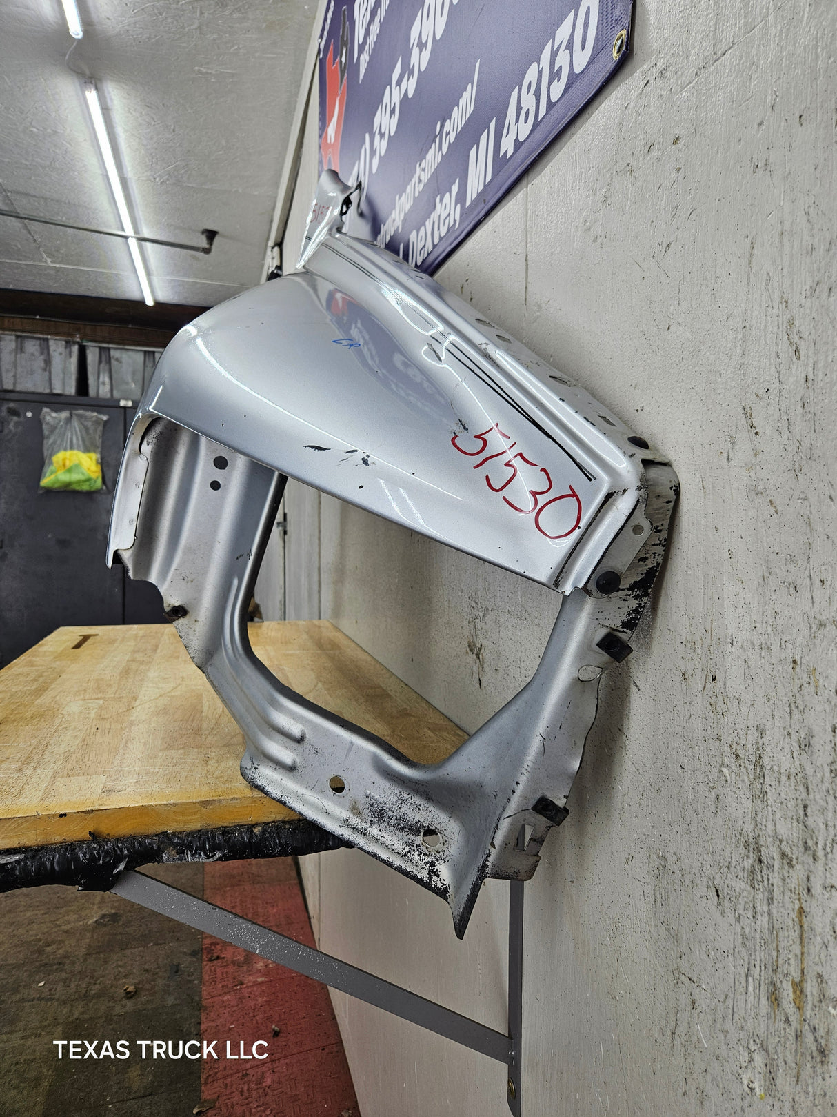 2003-2005 Dodge Ram 3rd Gen 1500 2500 3500 RH Passenger Side Front Fender