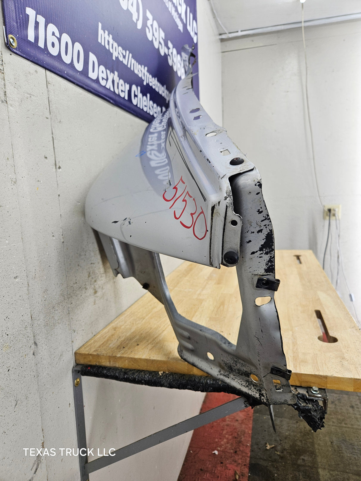 2003-2005 Dodge Ram 3rd Gen 1500 2500 3500 RH Passenger Side Front Fender