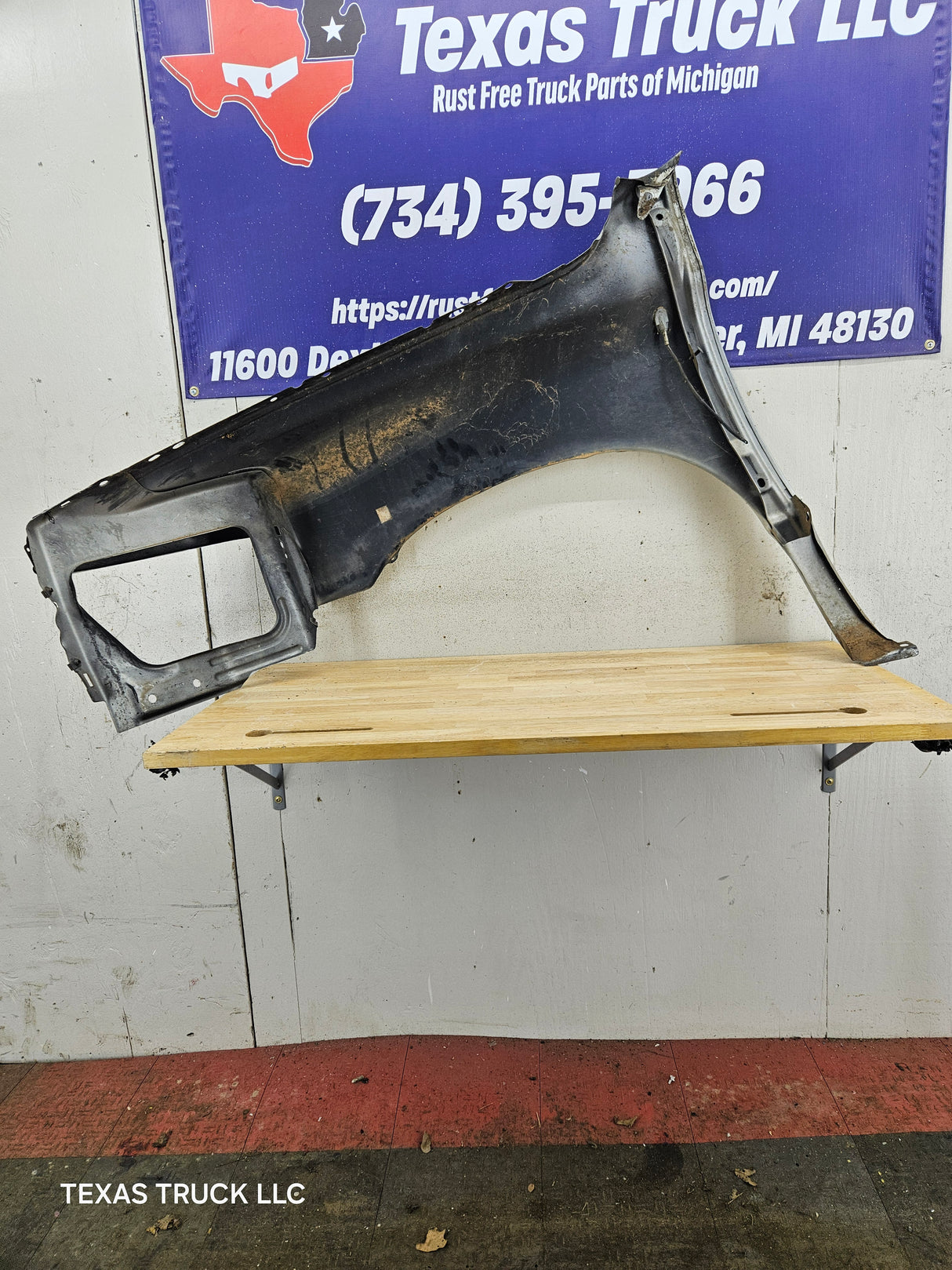 2003-2005 Dodge Ram 3rd Gen 1500 2500 3500 RH Passenger Side Front Fender