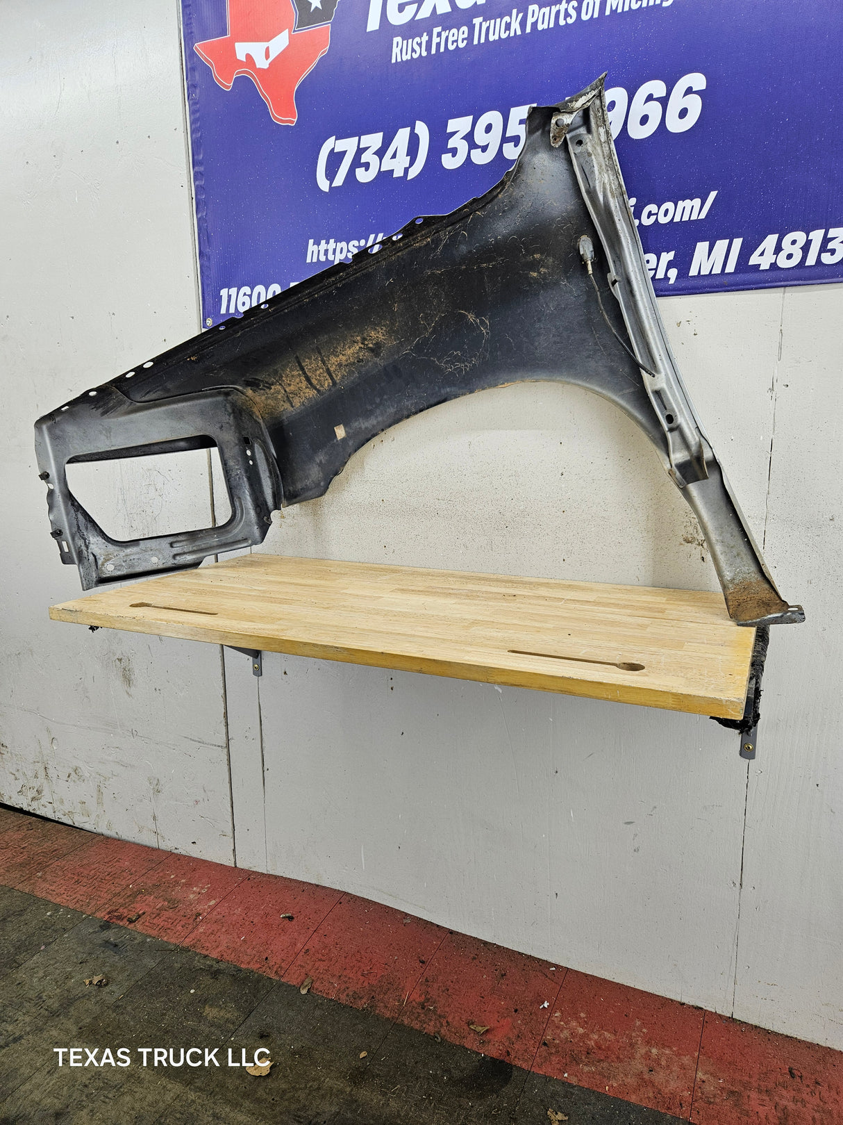 2003-2005 Dodge Ram 3rd Gen 1500 2500 3500 RH Passenger Side Front Fender