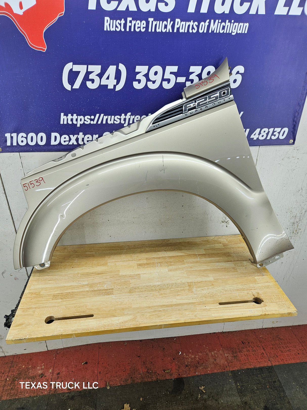 2011-2016 Ford Super Duty F250 F350 LH Driver Side Front Fender