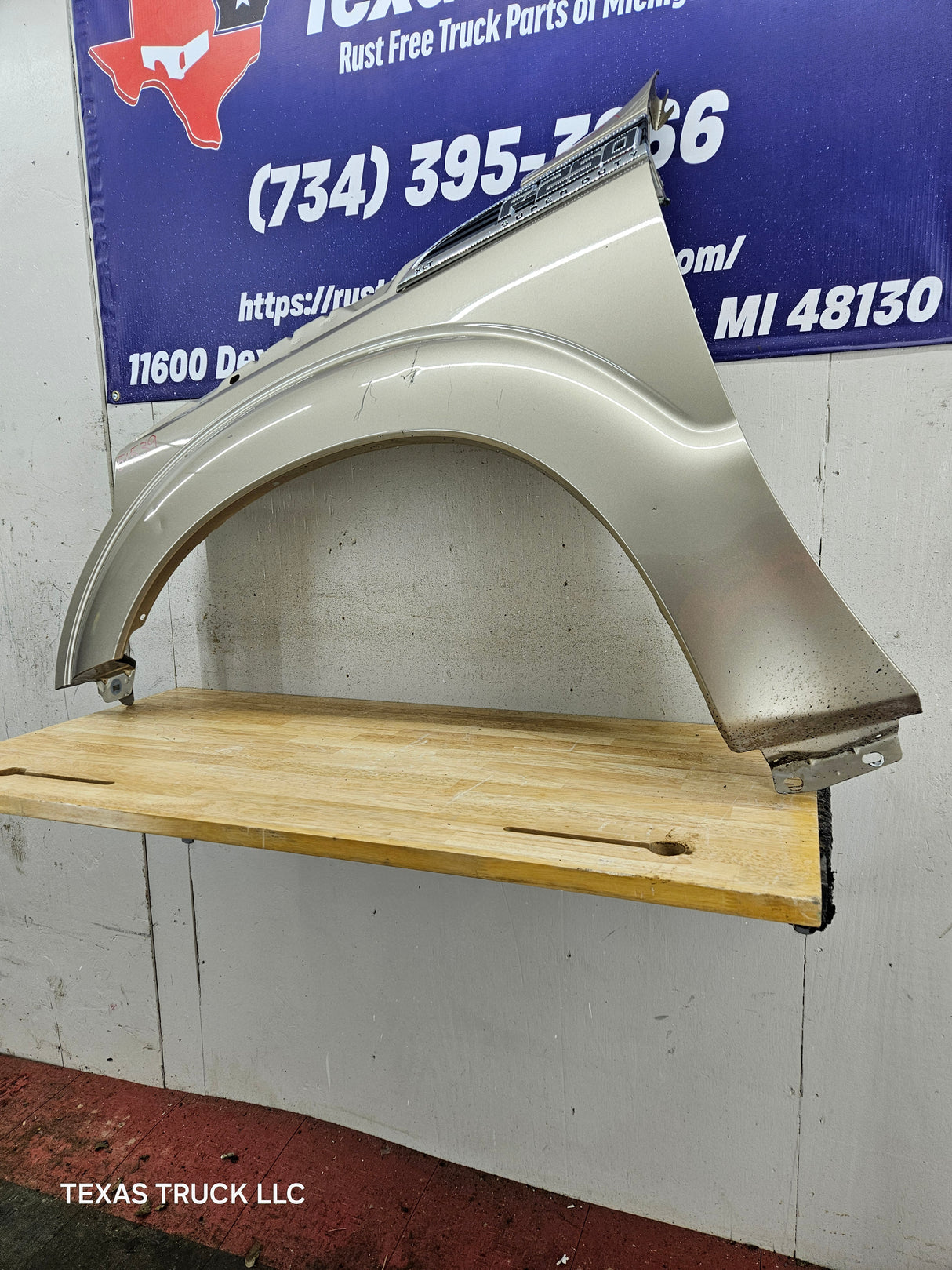 2011-2016 Ford Super Duty F250 F350 LH Driver Side Front Fender