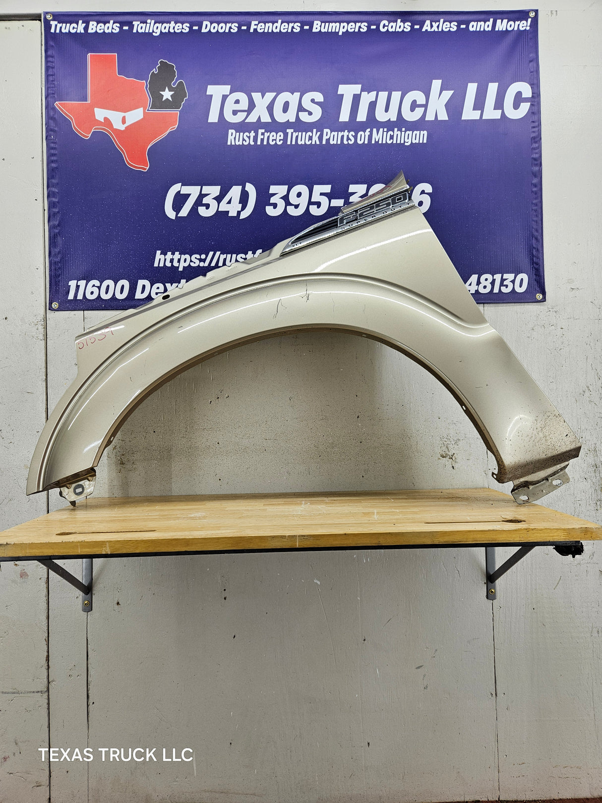 2011-2016 Ford Super Duty F250 F350 LH Driver Side Front Fender