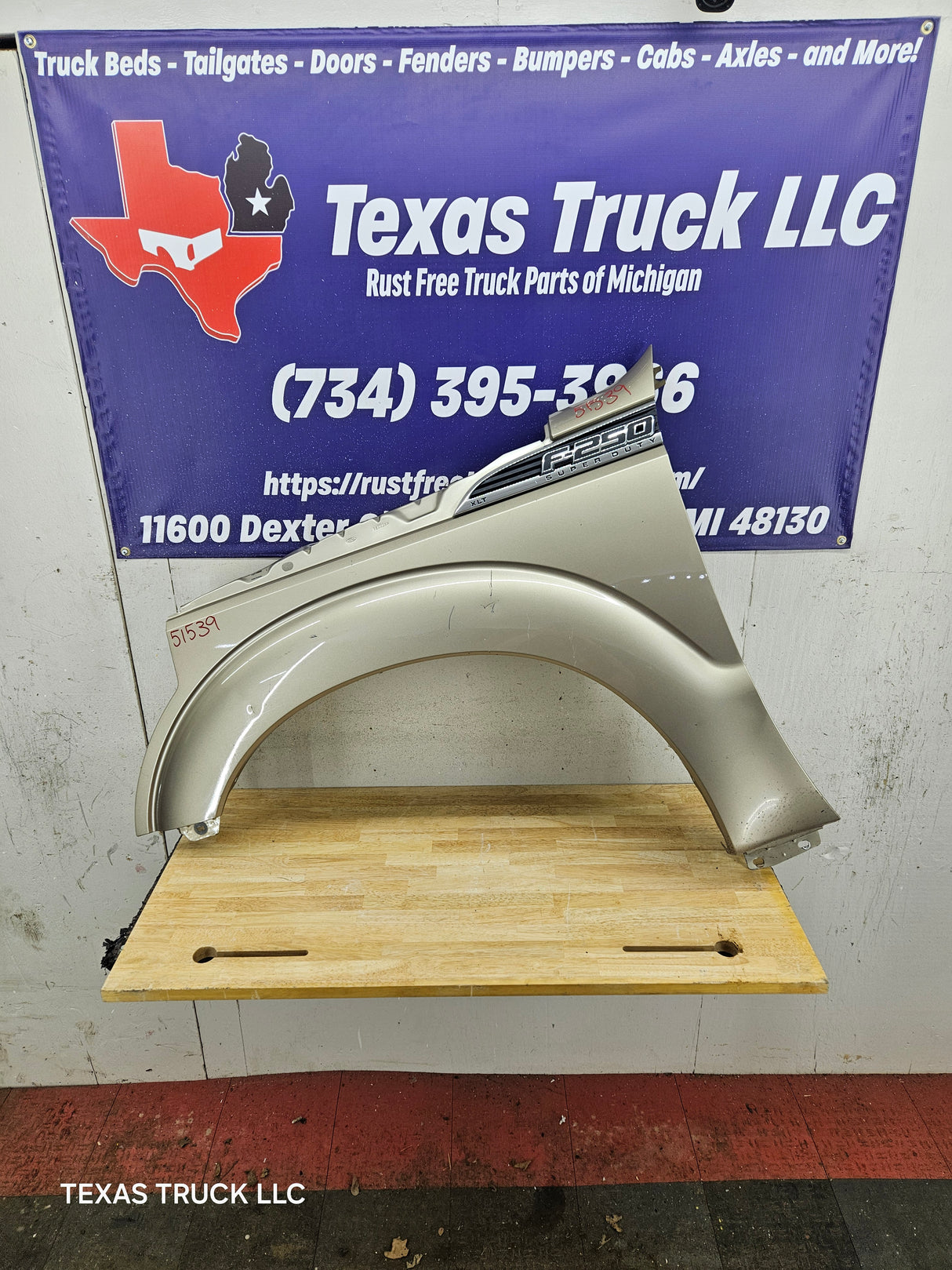 2011-2016 Ford Super Duty F250 F350 LH Driver Side Front Fender