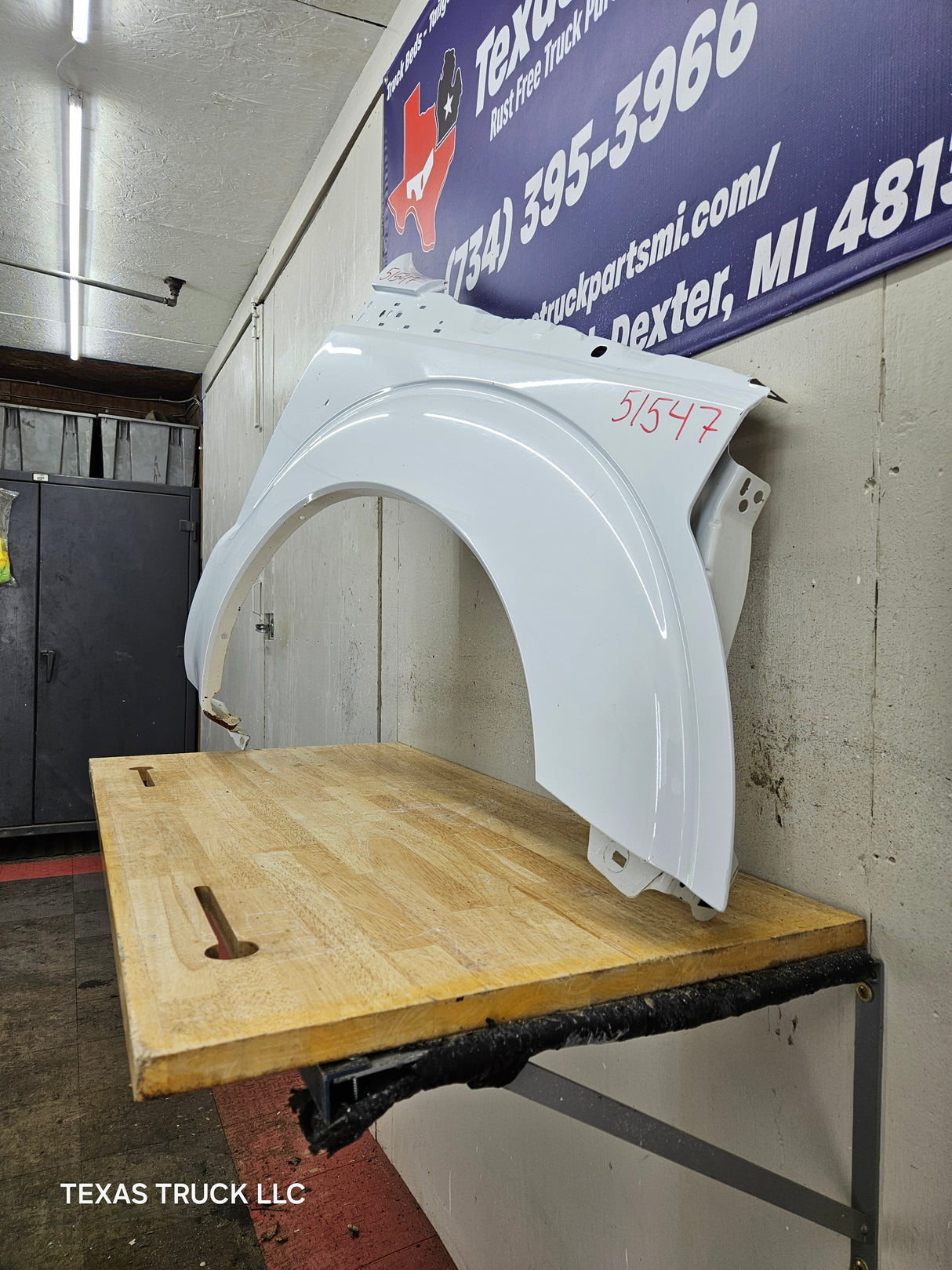 2011-2016 Ford Super Duty F250 F350 RH Passenger Side Front Fender