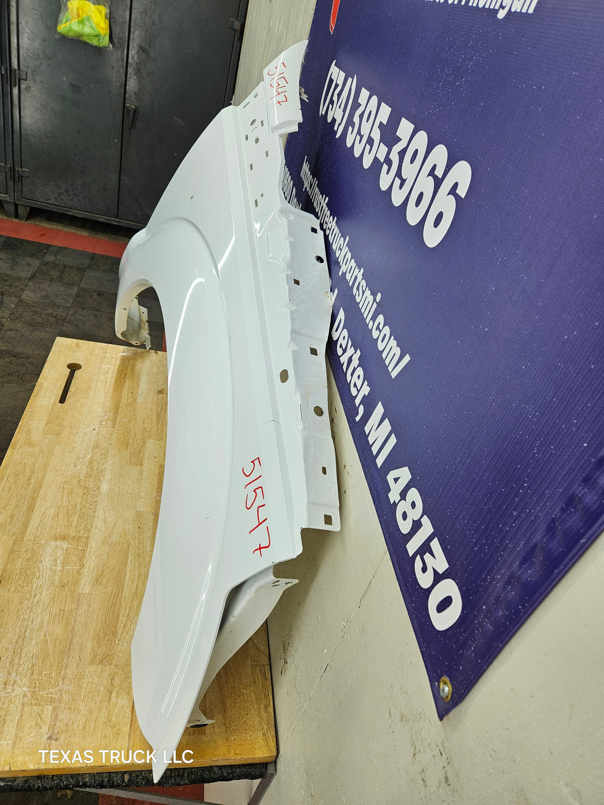 2011-2016 Ford Super Duty F250 F350 RH Passenger Side Front Fender
