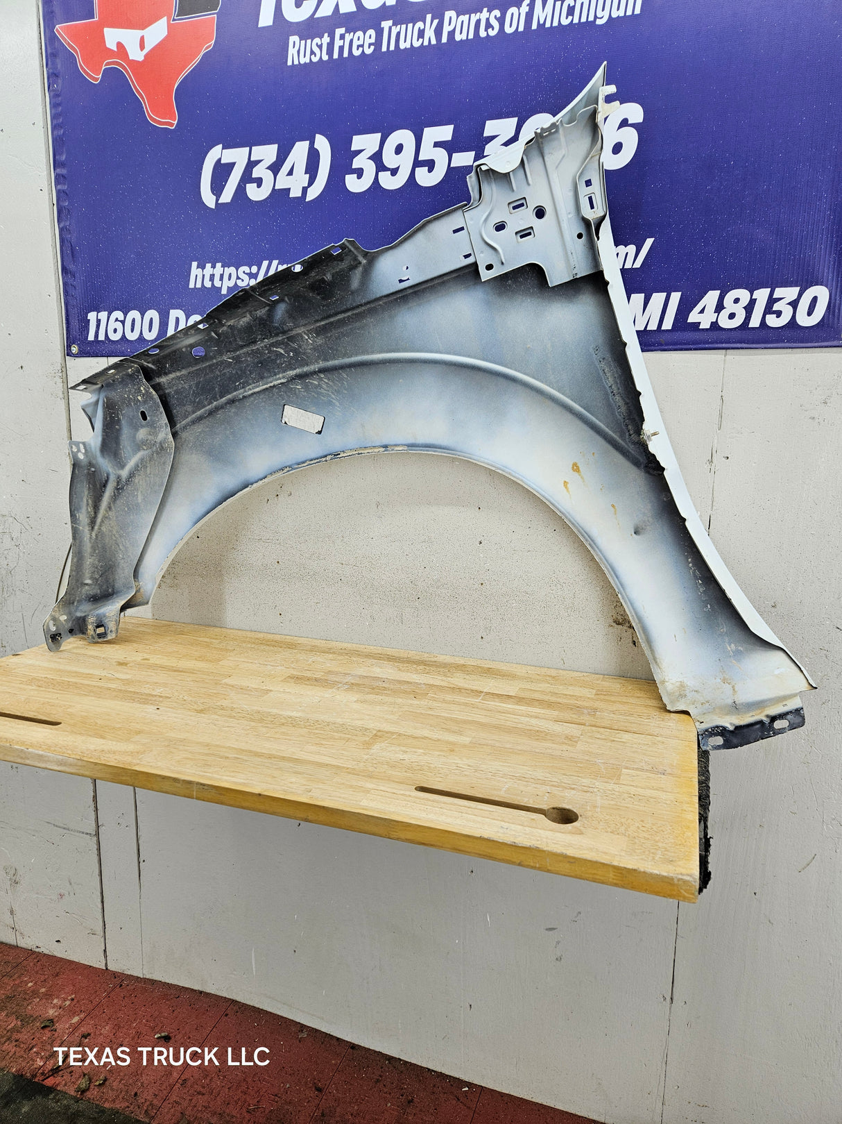 2011-2016 Ford Super Duty F250 F350 RH Passenger Side Front Fender