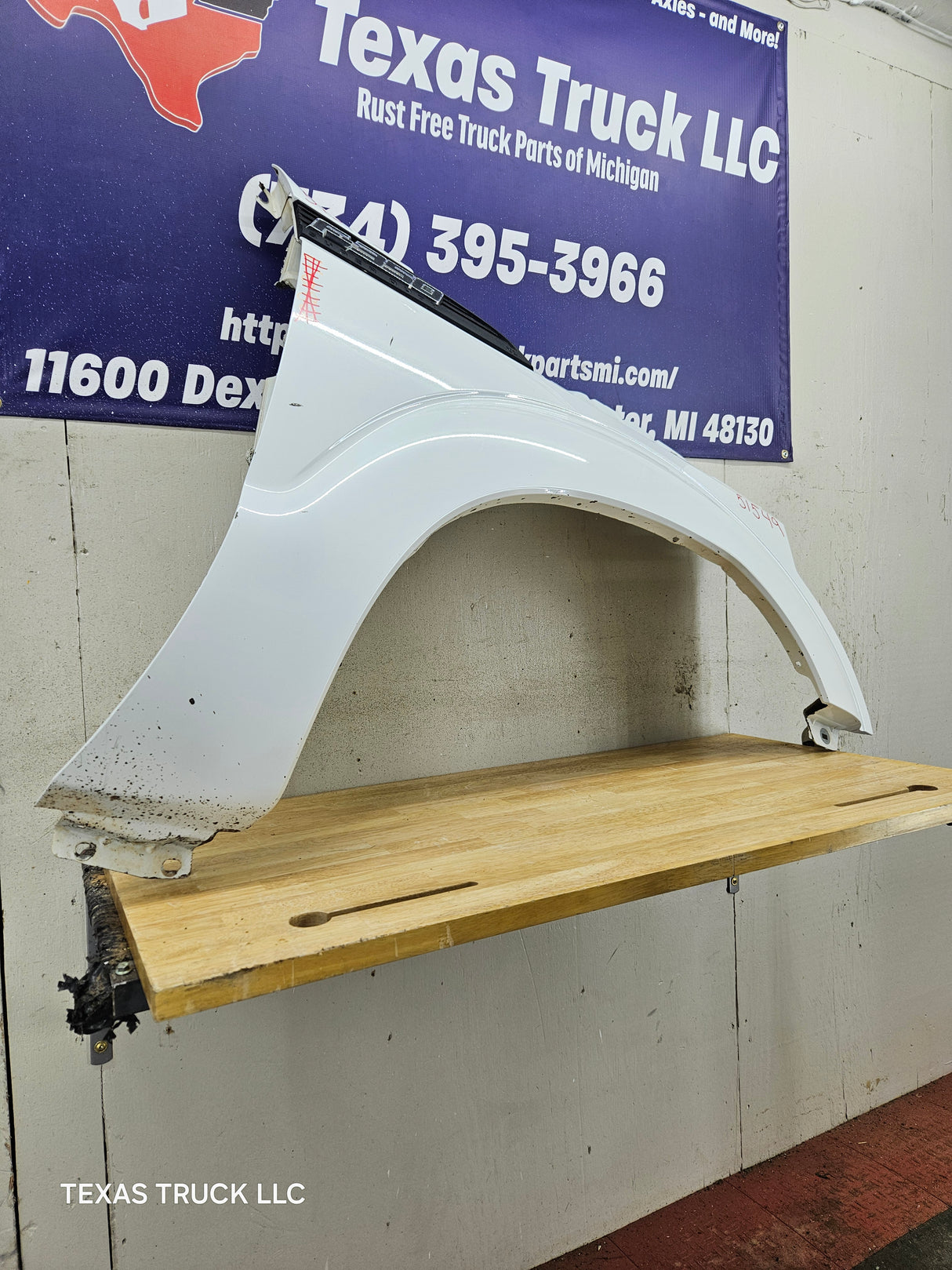 2011-2016 Ford Super Duty F250 F350 RH Passenger Side Front Fender