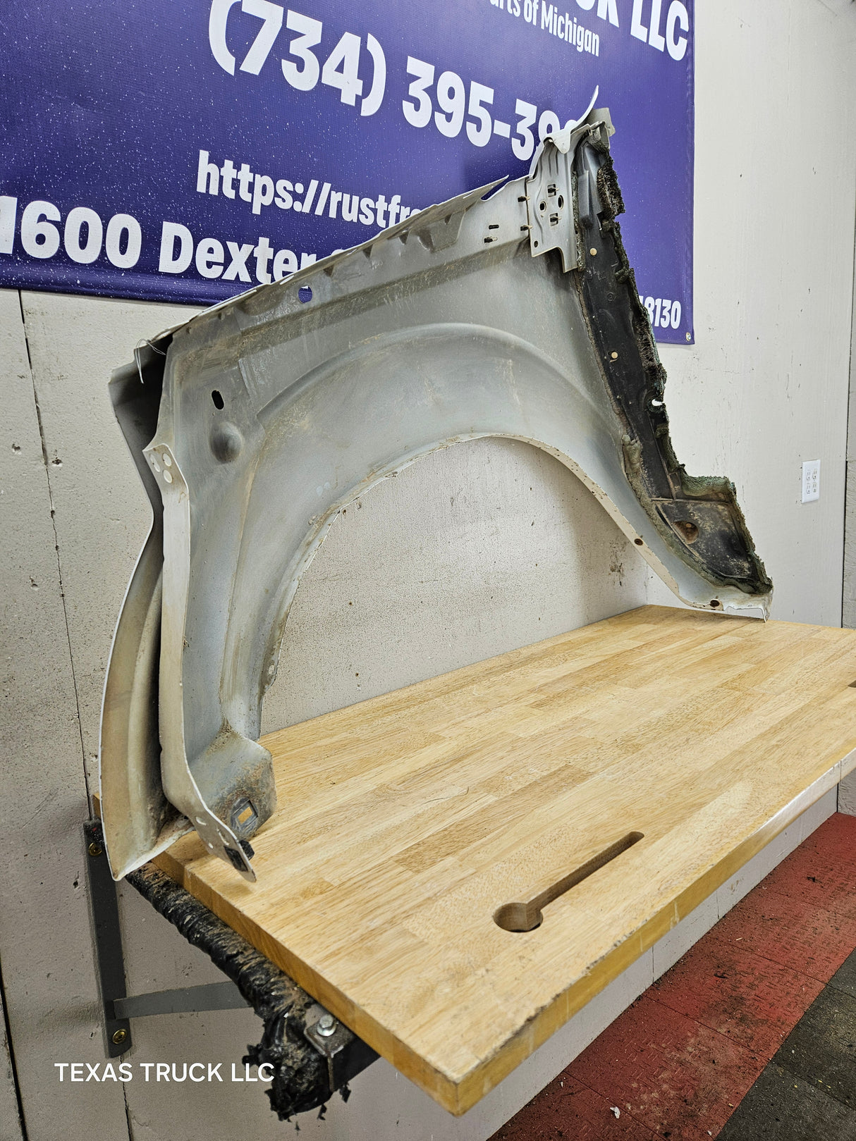 2011-2016 Ford Super Duty F250 F350 RH Passenger Side Front Fender