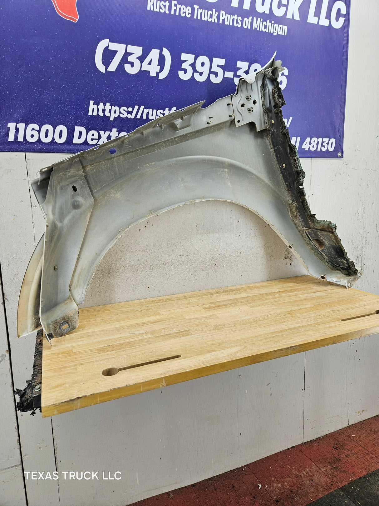 2011-2016 Ford Super Duty F250 F350 RH Passenger Side Front Fender