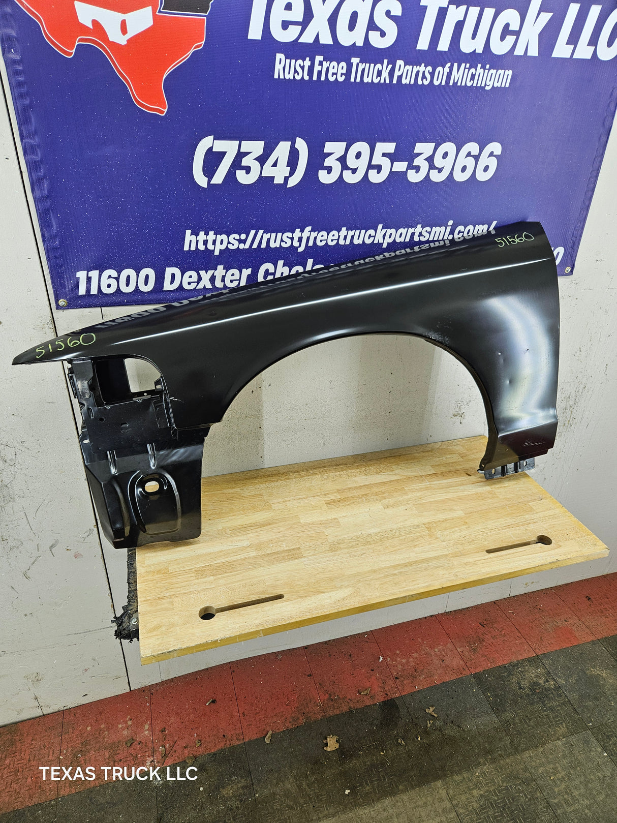 2003-2011 Ford Crown Victoria & Grand Marquis FRONT DRIVERSIDE FENDER