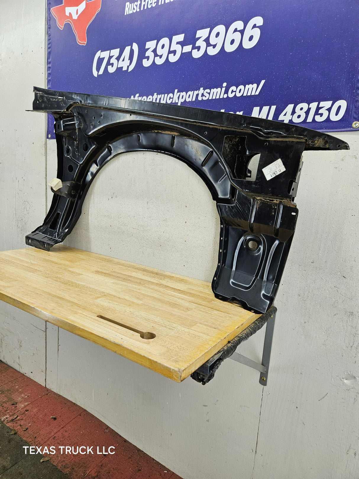 2003-2011 Ford Crown Victoria & Grand Marquis FRONT DRIVERSIDE FENDER