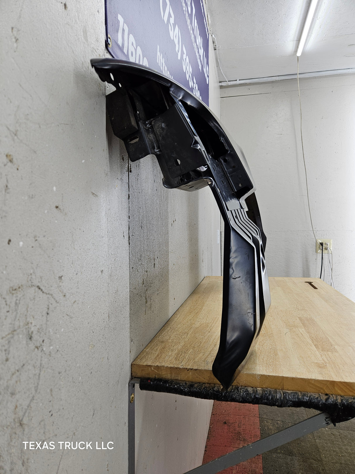 2003-2011 Ford Crown Victoria & Grand Marquis FRONT DRIVERSIDE FENDER