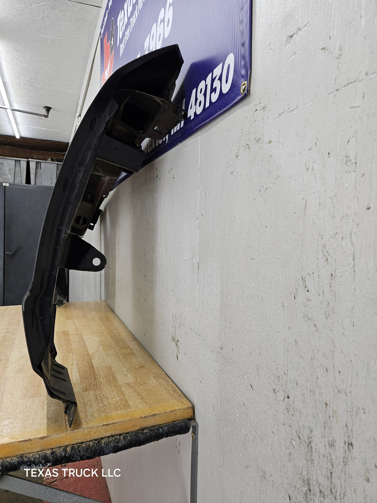 2003-2011 Ford Crown Victoria & Grand Marquis FRONT DRIVERSIDE FENDER