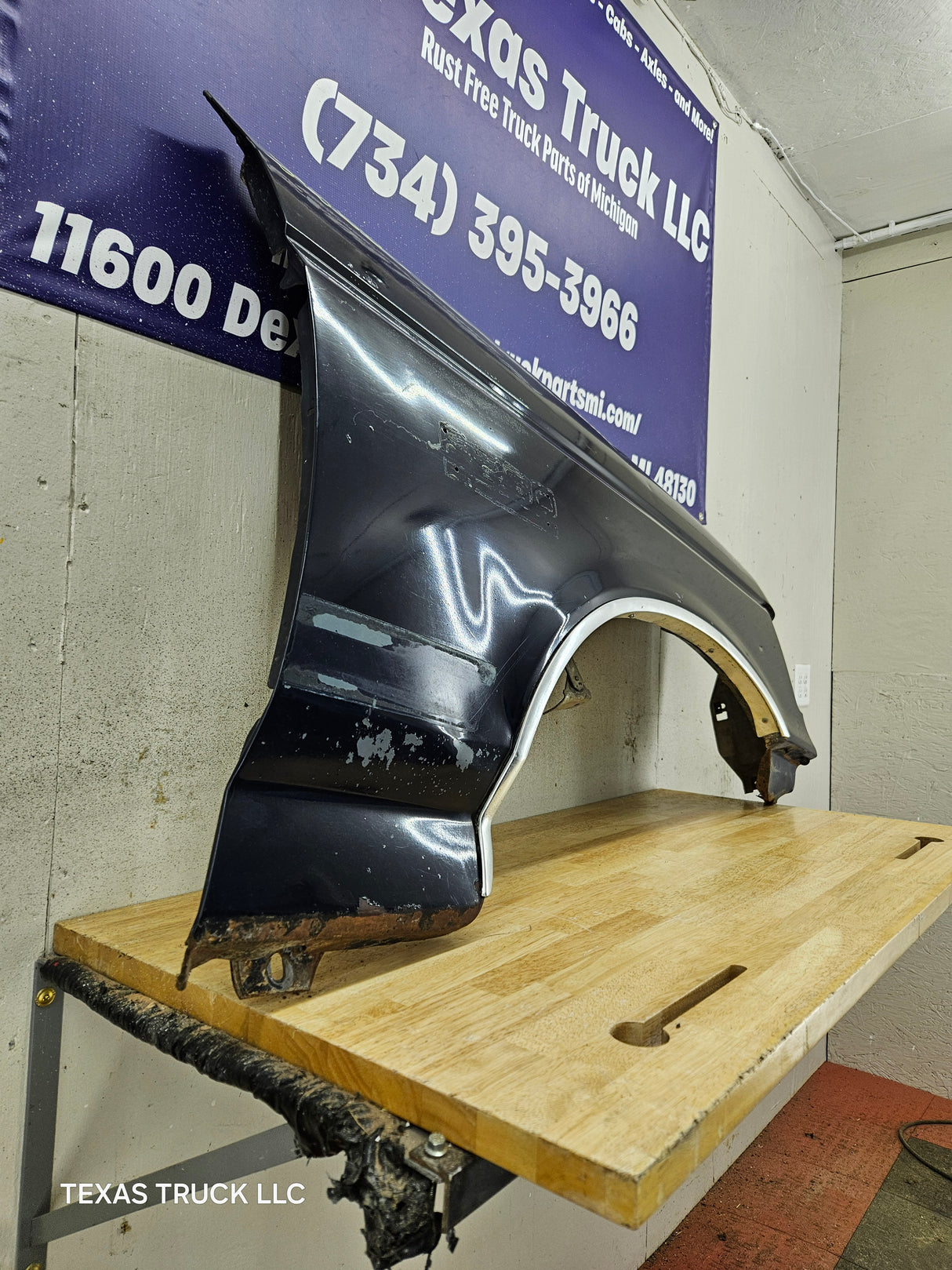 1987-1991 Ford F-150 F-250 F-350 F-450 F-550 PASSENGER FENDER