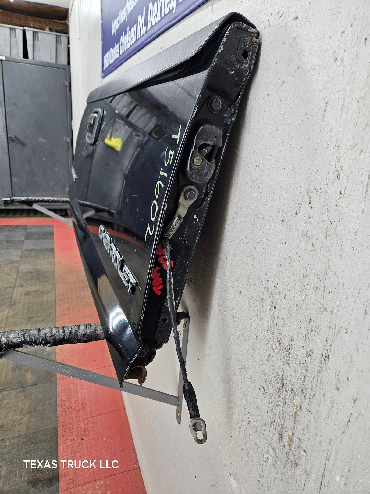 1999-2007 Chevrolet Silverado / GMC Sierra 1500 2500 3500 Tailgate