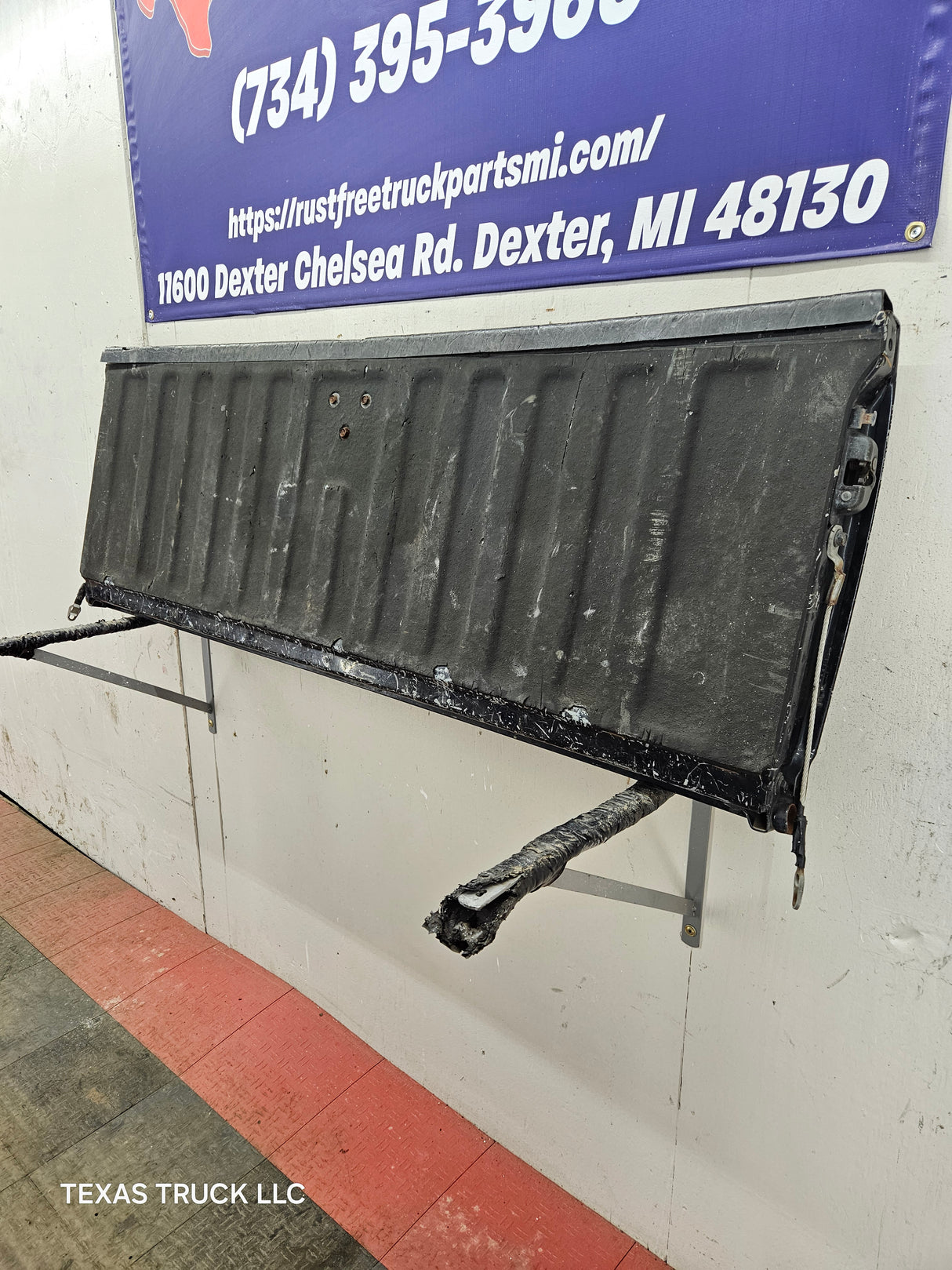 1999-2007 Chevrolet Silverado / GMC Sierra 1500 2500 3500 Tailgate