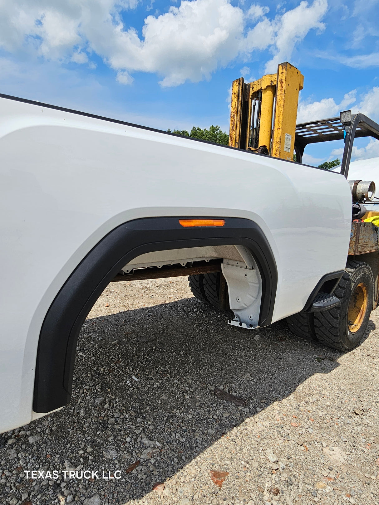 2019-2024 GMC Sierra 2500 3500 8' Long truck bed