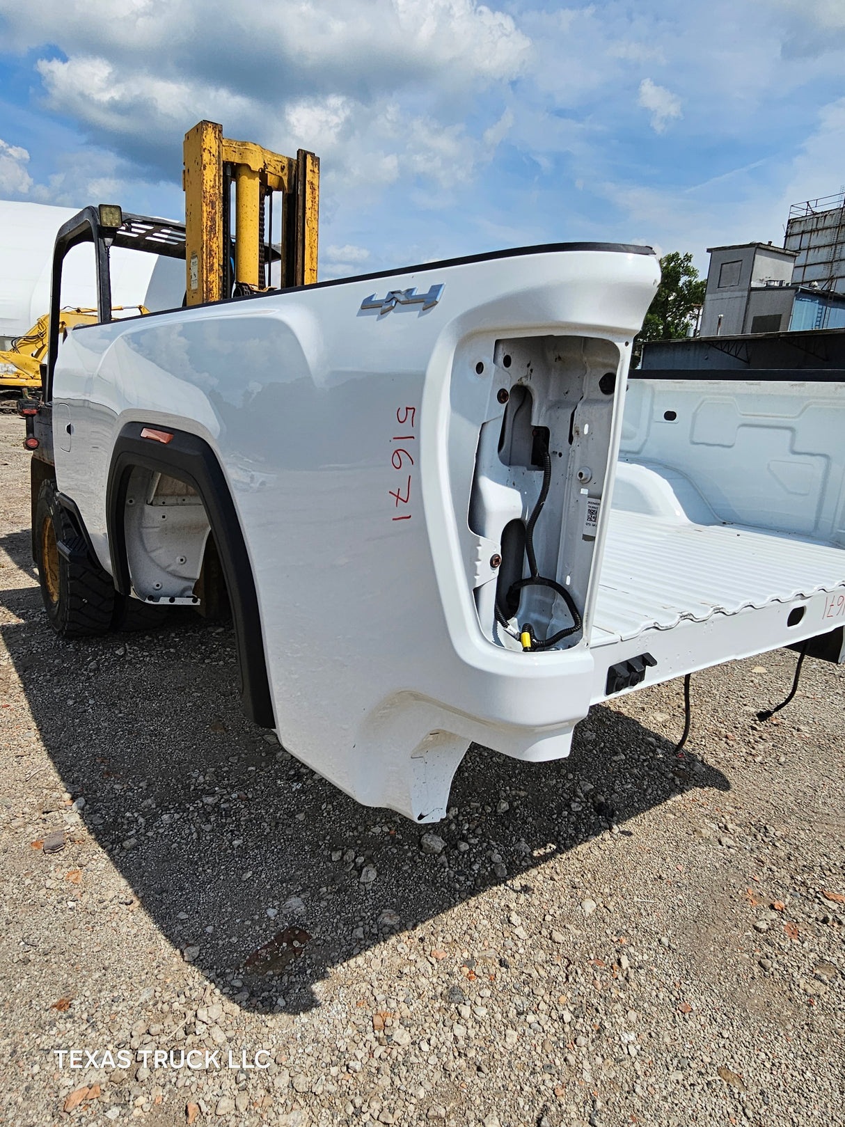 2019-2024 GMC Sierra 2500 3500 8' Long truck bed