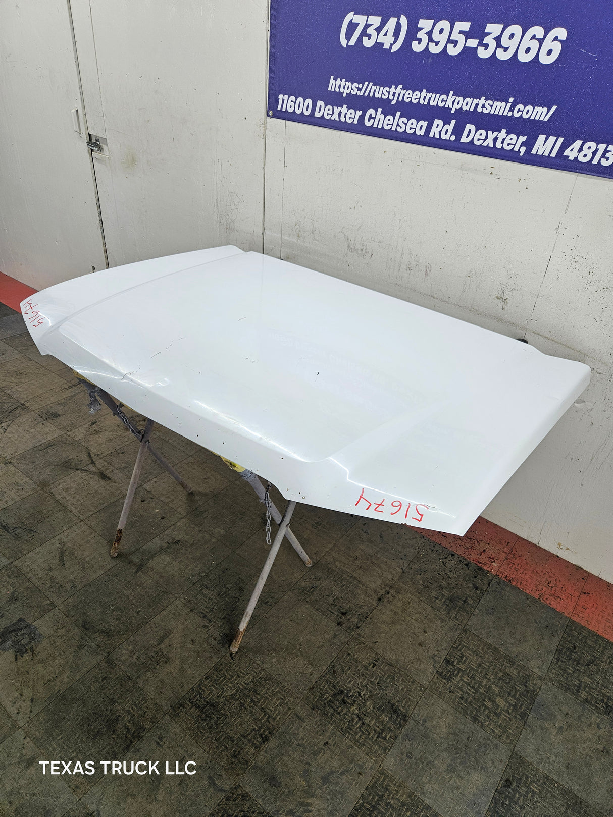 2003-2006 Chevrolet Silverado 1500 2500 'Cateye' Hood