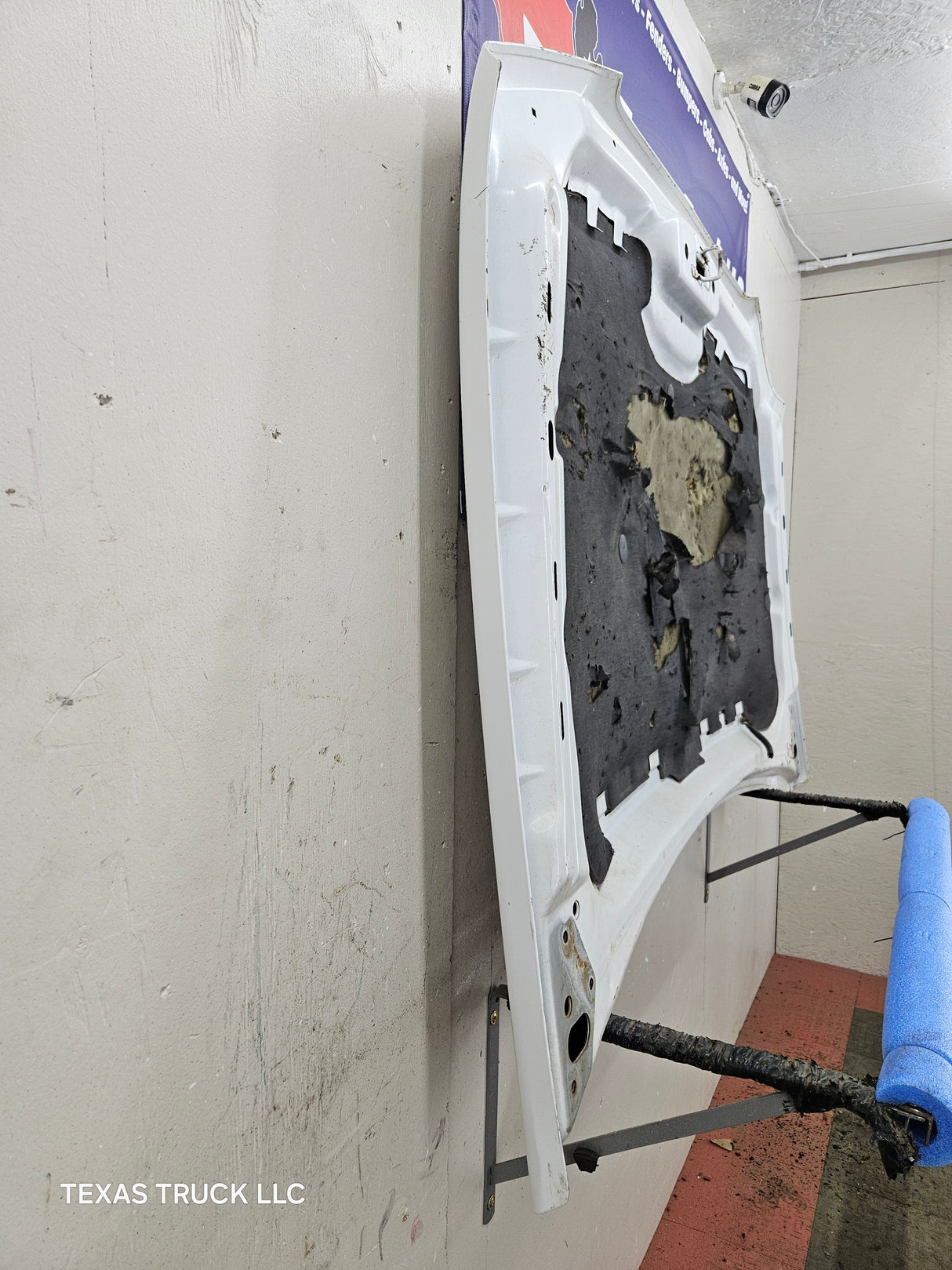 2003-2006 Chevrolet Silverado 1500 2500 'Cateye' Hood