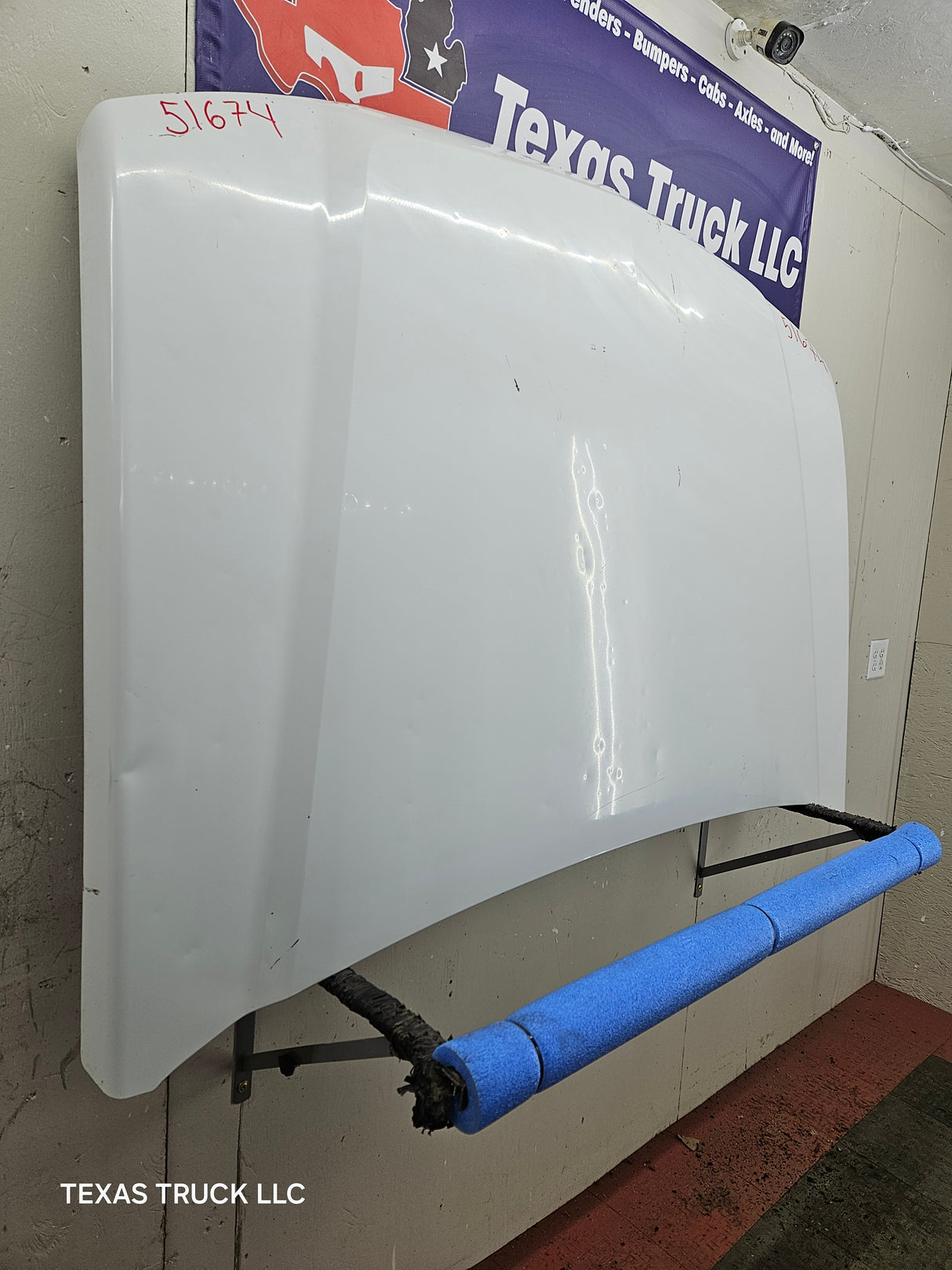 2003-2006 Chevrolet Silverado 1500 2500 'Cateye' Hood