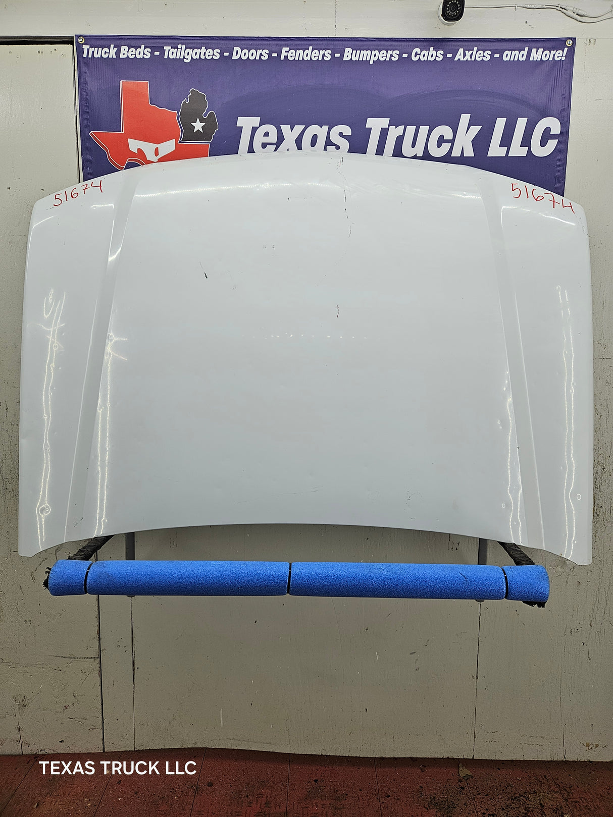 2003-2006 Chevrolet Silverado 1500 2500 'Cateye' Hood