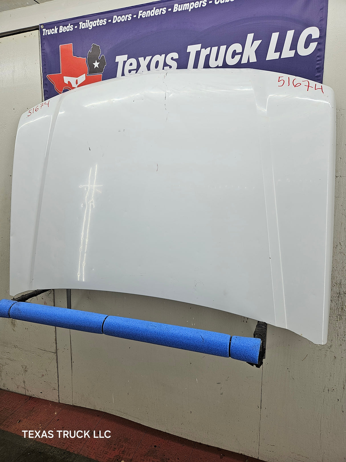 2003-2006 Chevrolet Silverado 1500 2500 'Cateye' Hood