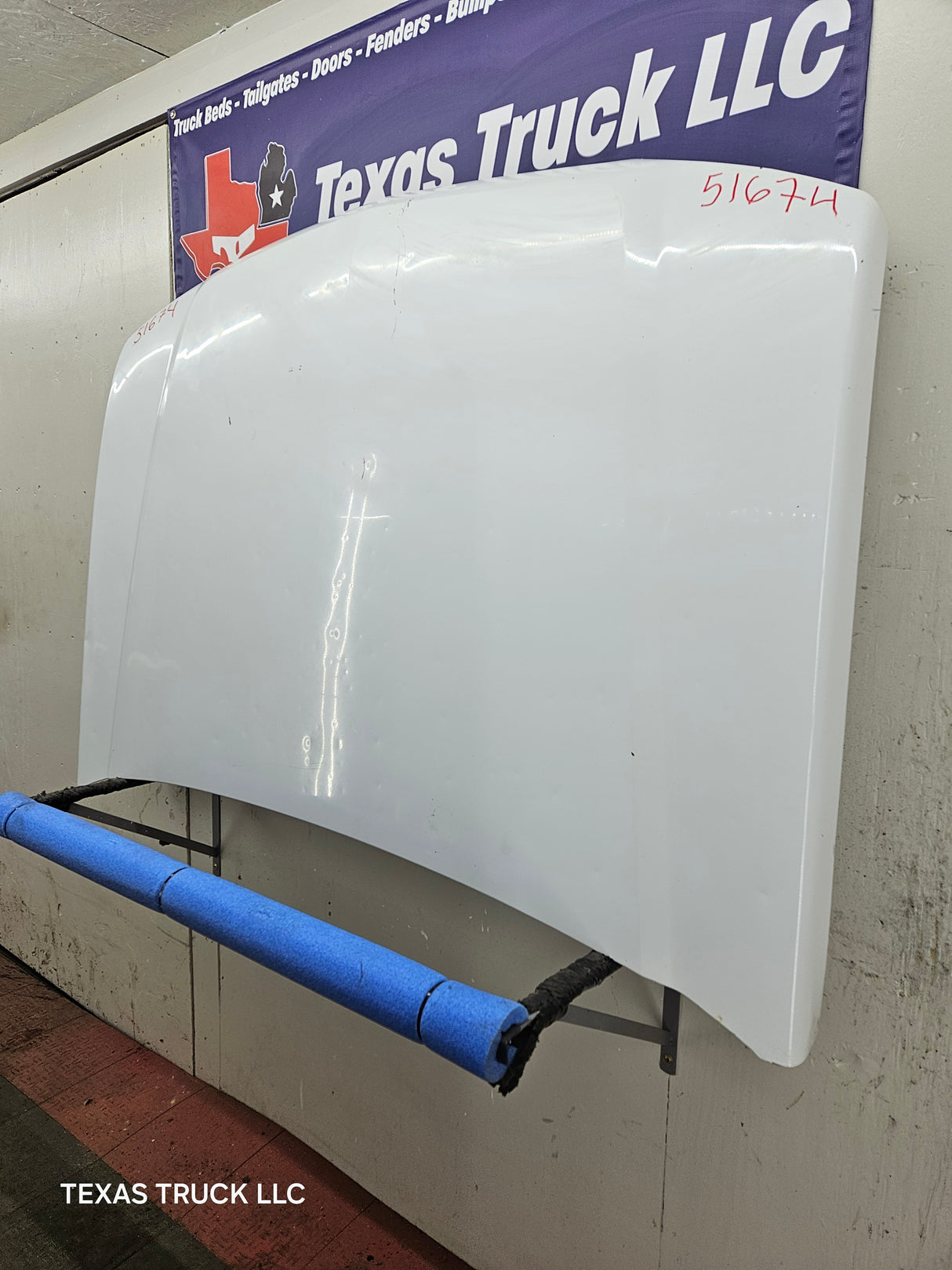 2003-2006 Chevrolet Silverado 1500 2500 'Cateye' Hood