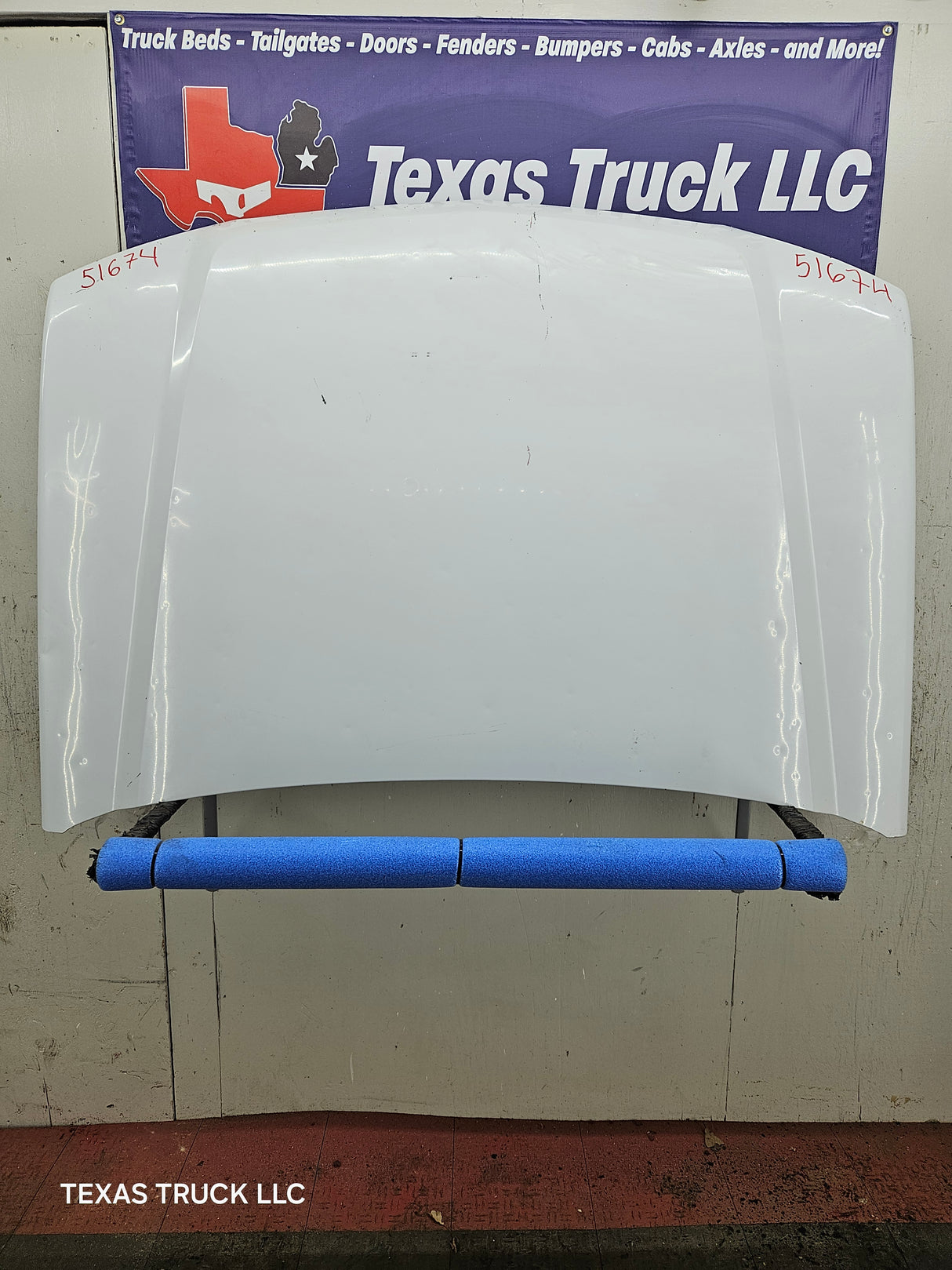 2003-2006 Chevrolet Silverado 1500 2500 'Cateye' Hood