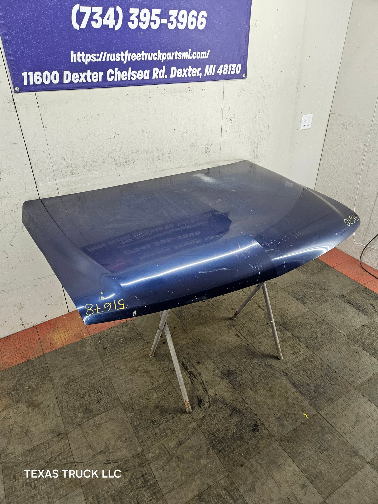 1999-2002 Chevrolet Silverado / Suburban 1500 2500 Hood