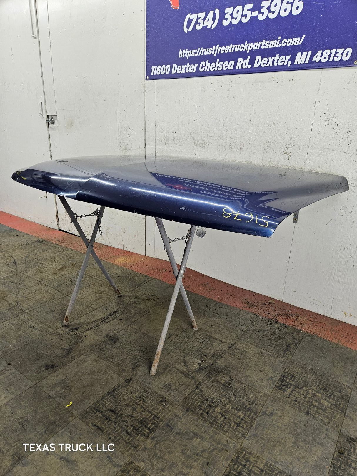 1999-2002 Chevrolet Silverado / Suburban 1500 2500 Hood