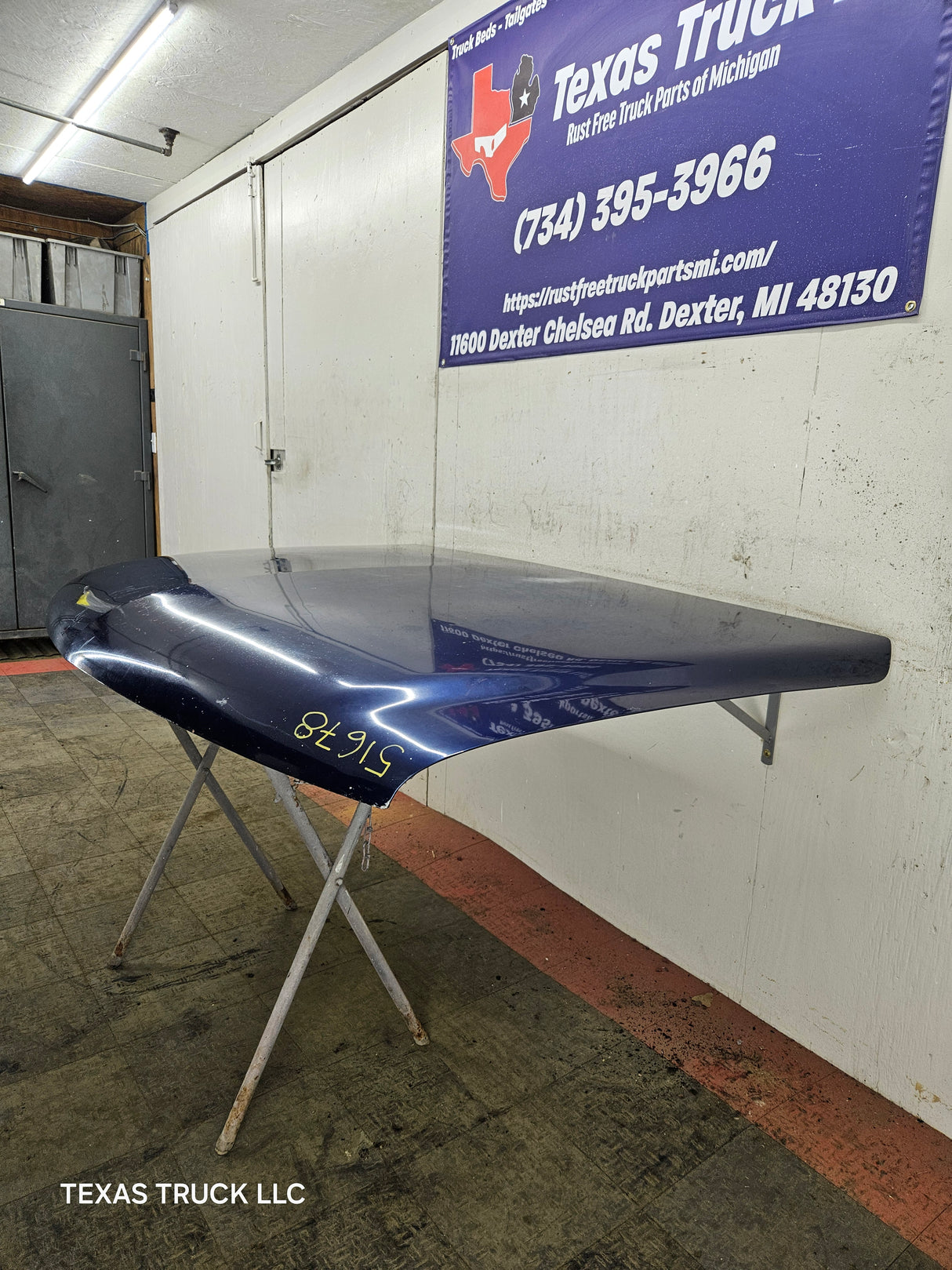1999-2002 Chevrolet Silverado / Suburban 1500 2500 Hood