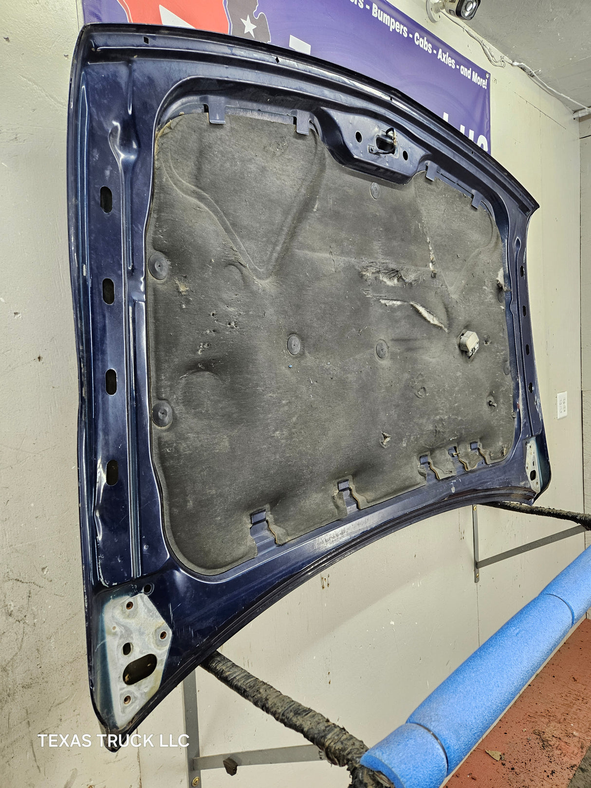 1999-2002 Chevrolet Silverado / Suburban 1500 2500 Hood