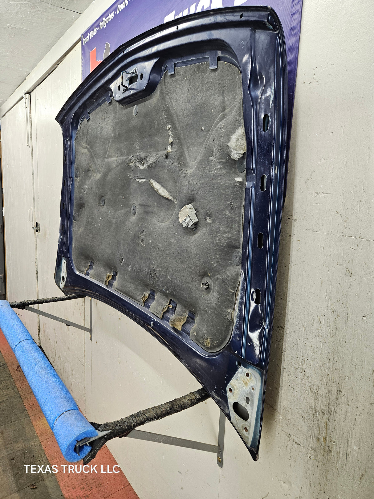 1999-2002 Chevrolet Silverado / Suburban 1500 2500 Hood