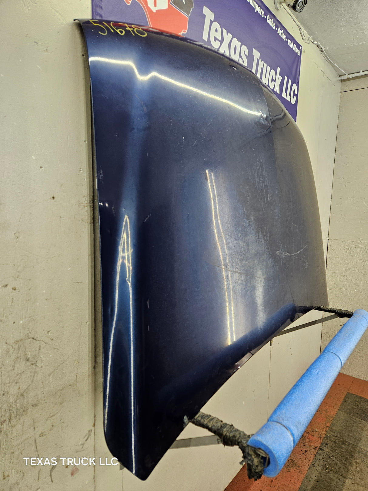 1999-2002 Chevrolet Silverado / Suburban 1500 2500 Hood