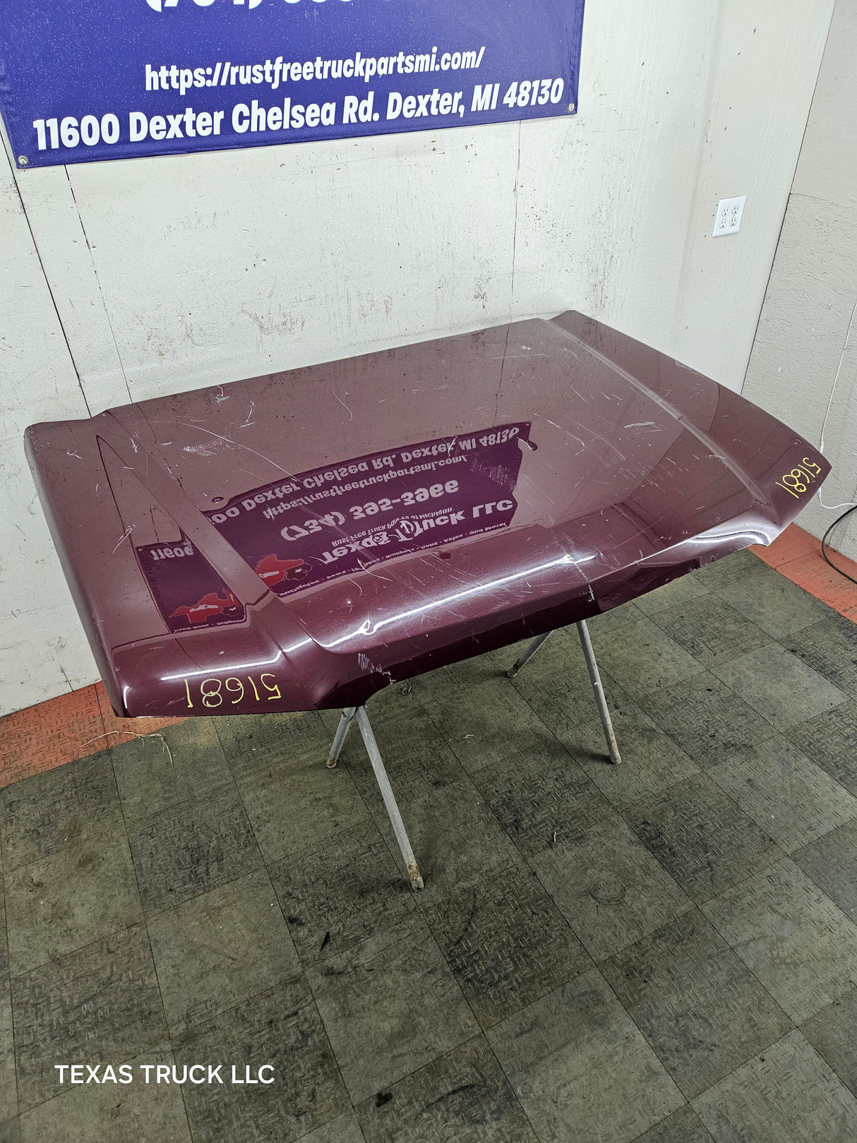 2003-2006 Chevrolet Silverado 1500 2500 'Cateye' Hood