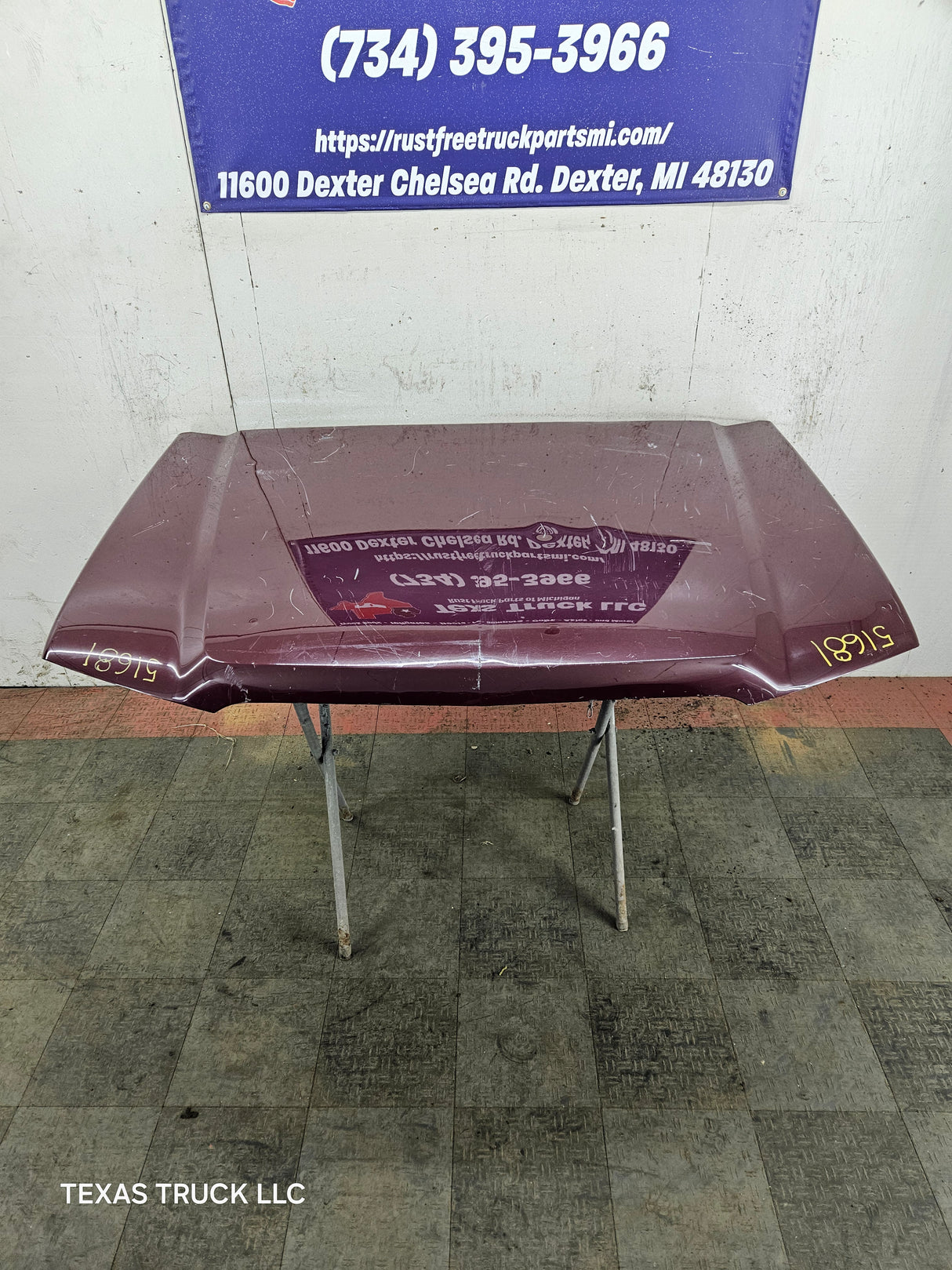 2003-2006 Chevrolet Silverado 1500 2500 'Cateye' Hood