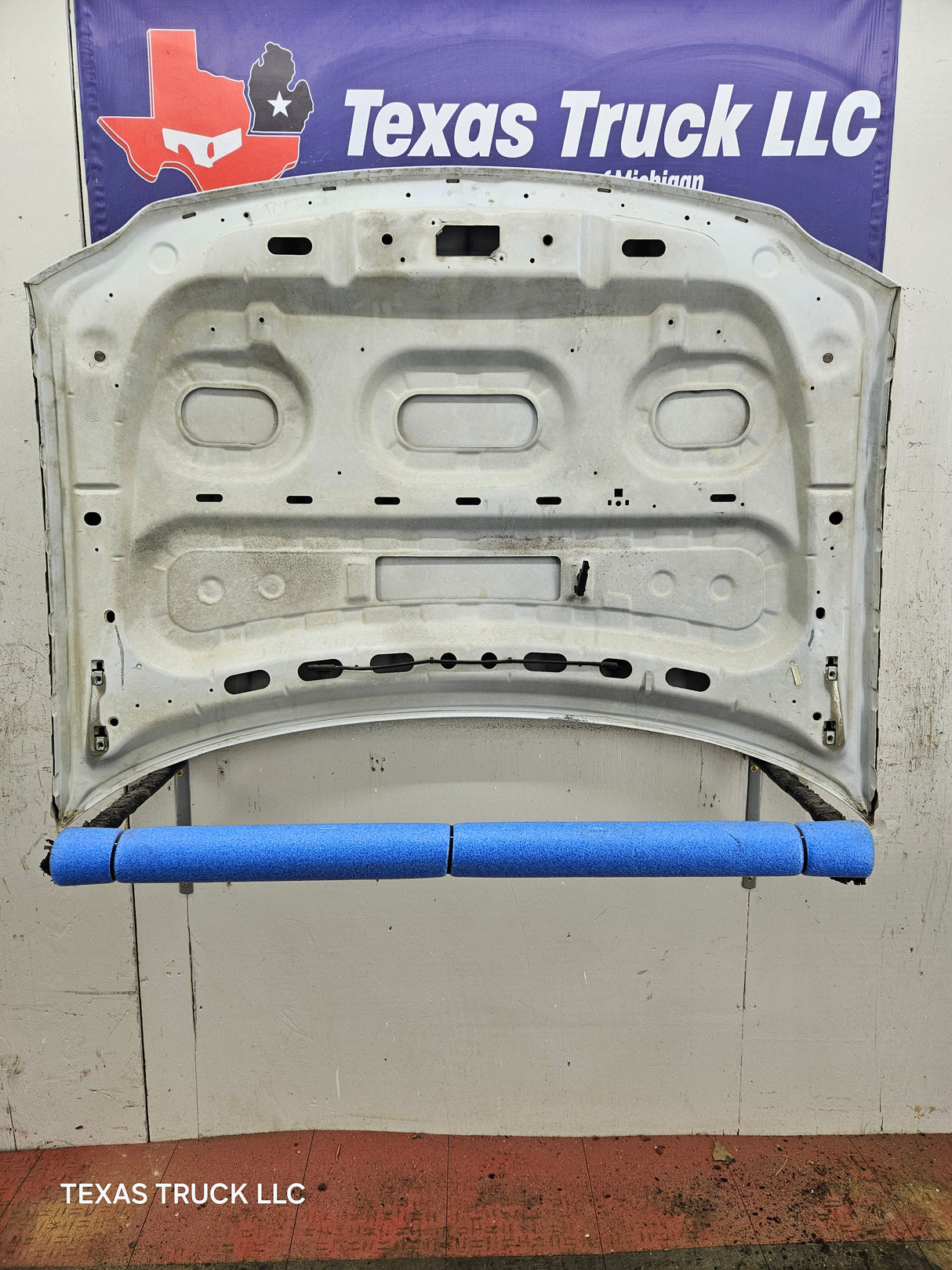 1997-2003 Ford F-150 Hood