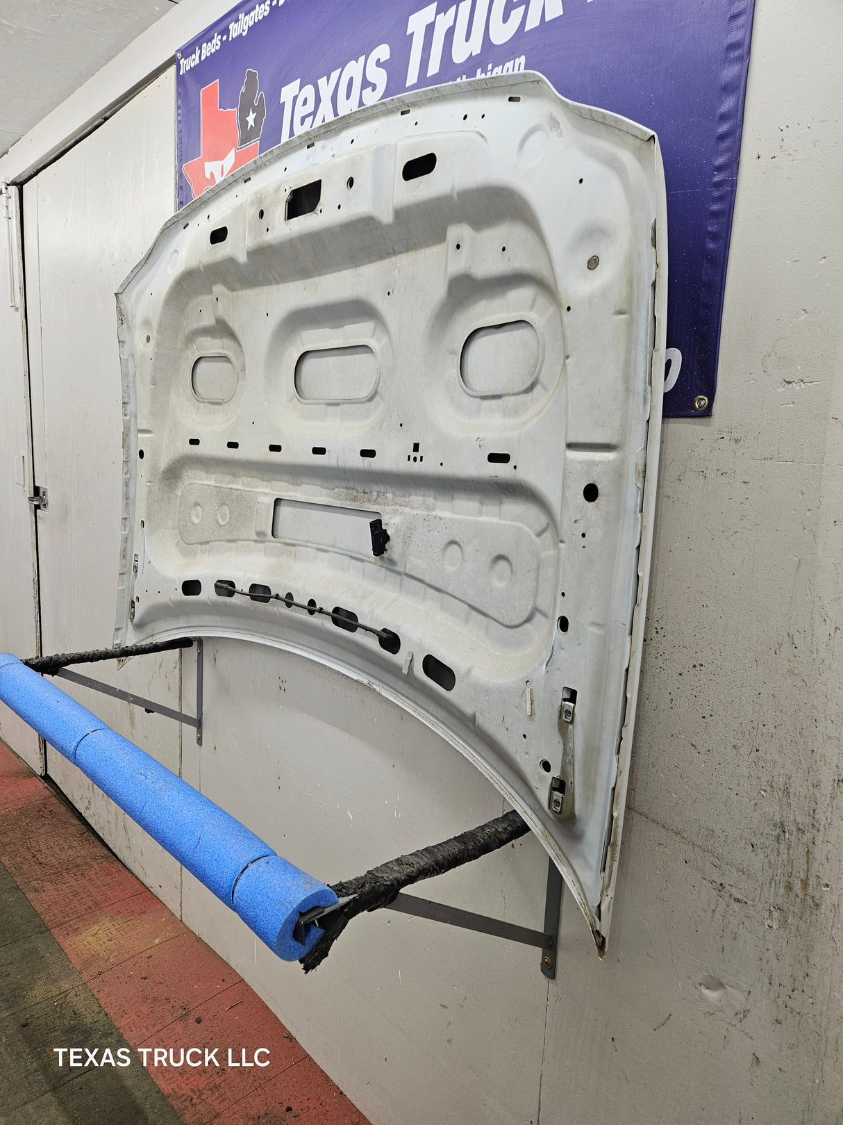 1997-2003 Ford F-150 Hood