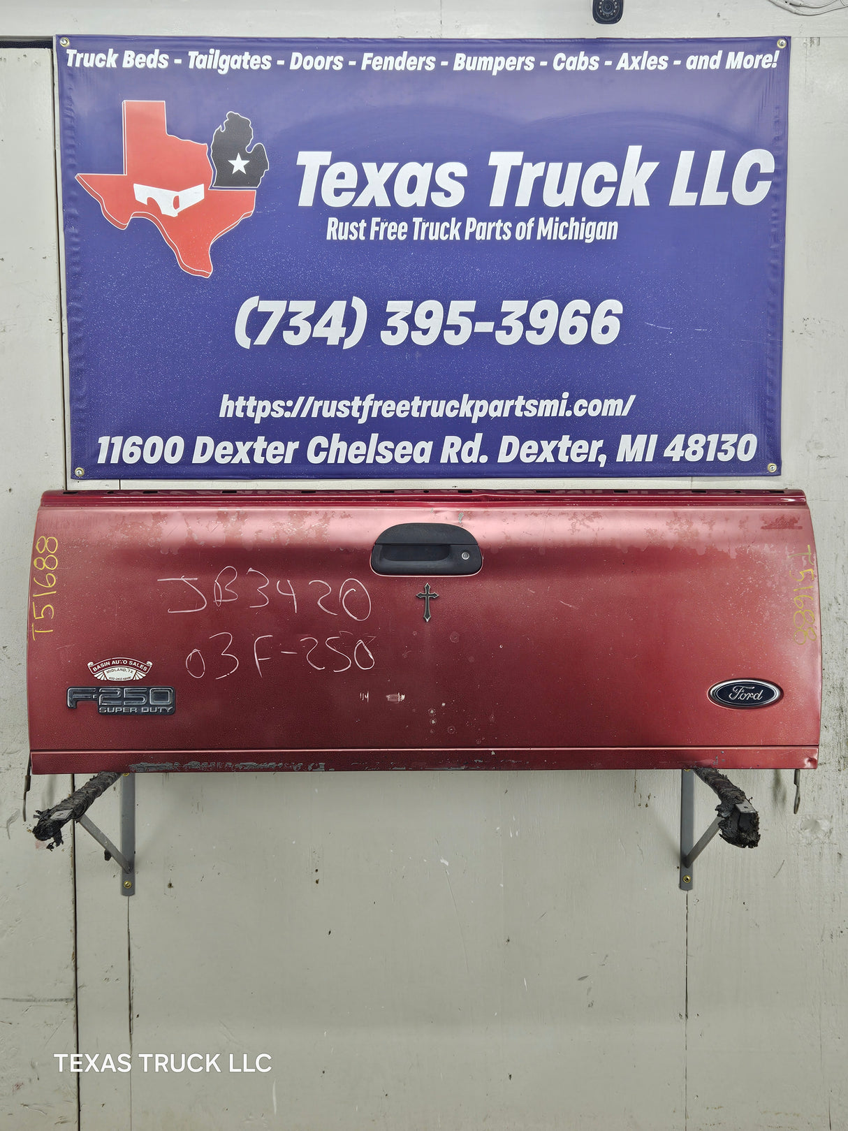 1997-2003 F150 / 1999-2007 Ford F250 F350 F450 F550 Super Duty Tailgate