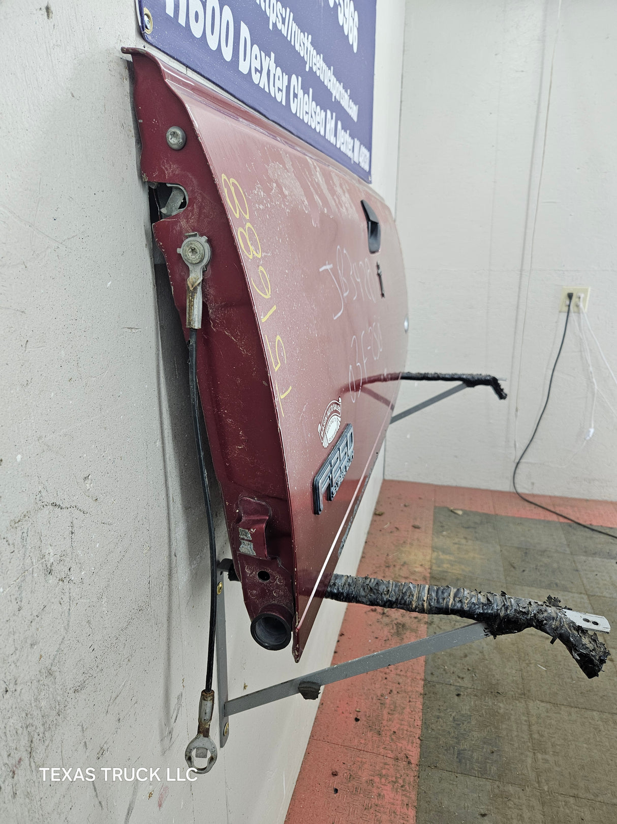 1997-2003 F150 / 1999-2007 Ford F250 F350 F450 F550 Super Duty Tailgate